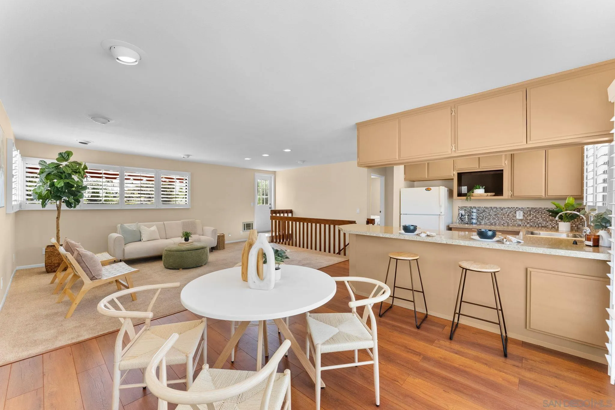 https://cdn.realtyfeed.com/cdn/127/260023326/8444b38a4892ee2ca0f673b90d3c867c.webp