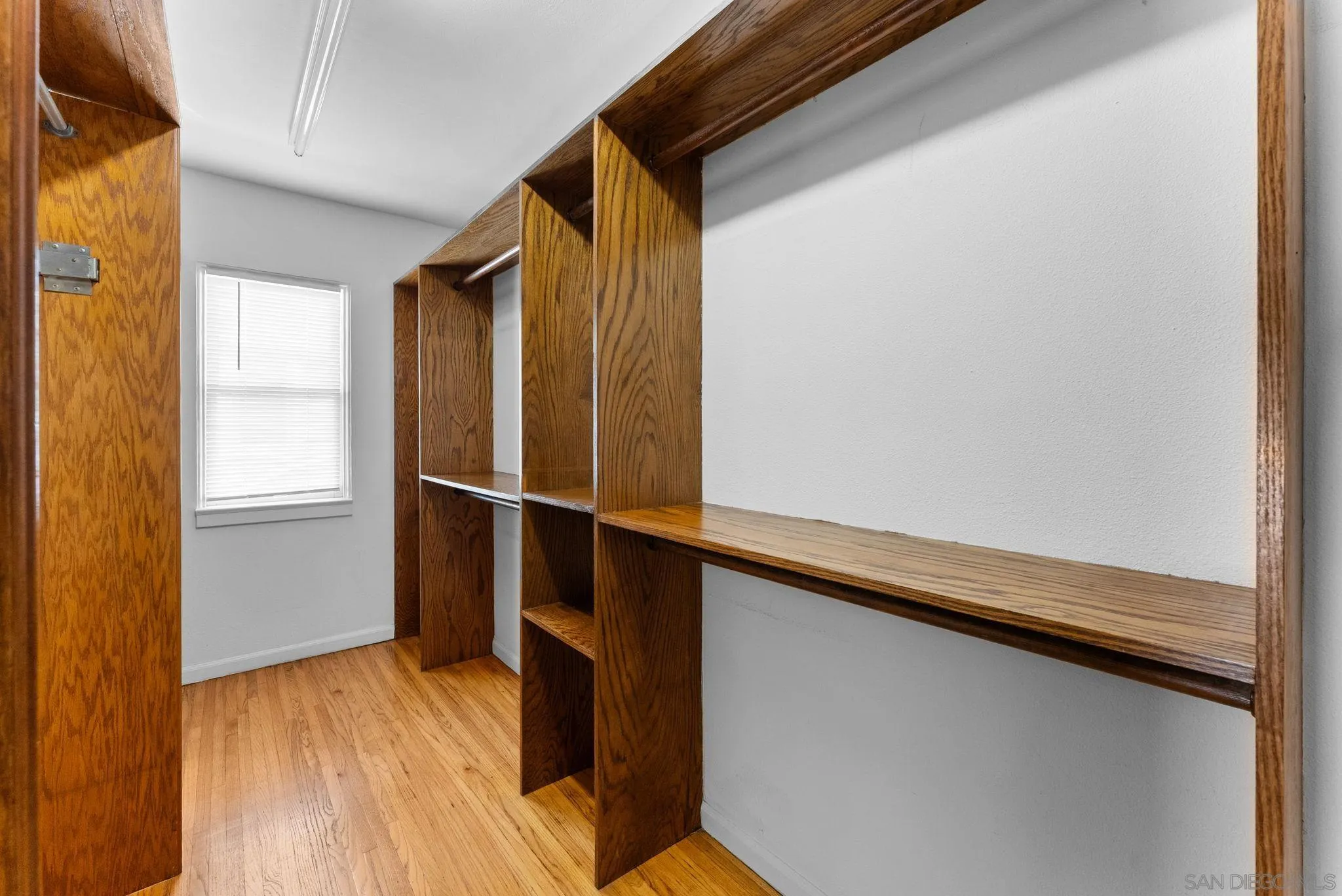 https://cdn.realtyfeed.com/cdn/127/260023326/b4cc4173826c149a9dd97be5557cca9e.webp
