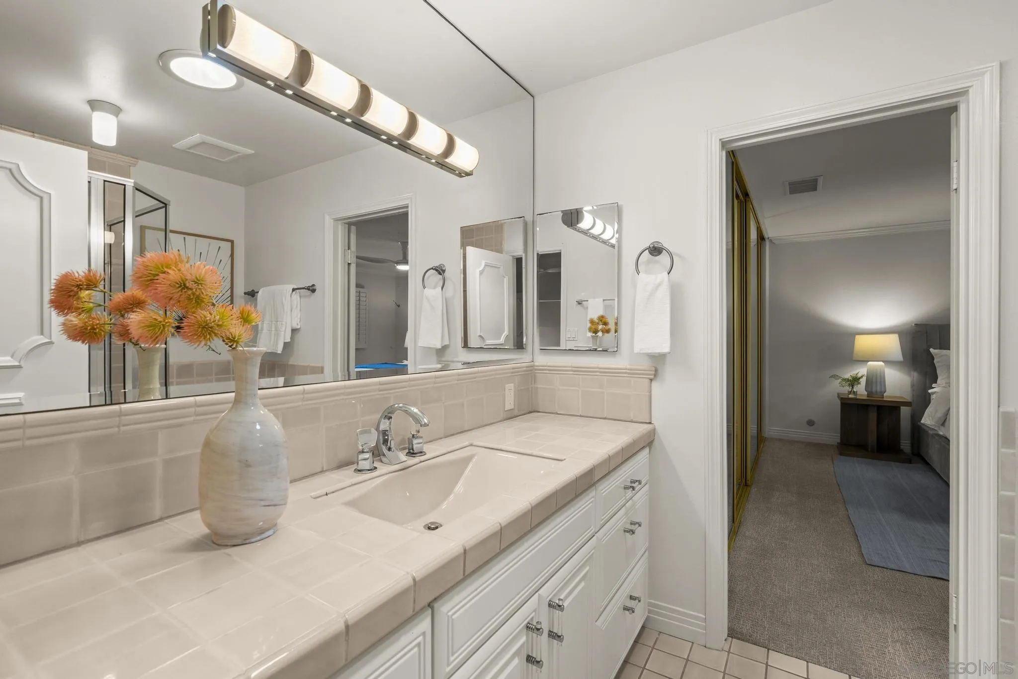 https://cdn.realtyfeed.com/cdn/127/260023329/0a5760bba937c2290ab72bf1b3947393.webp