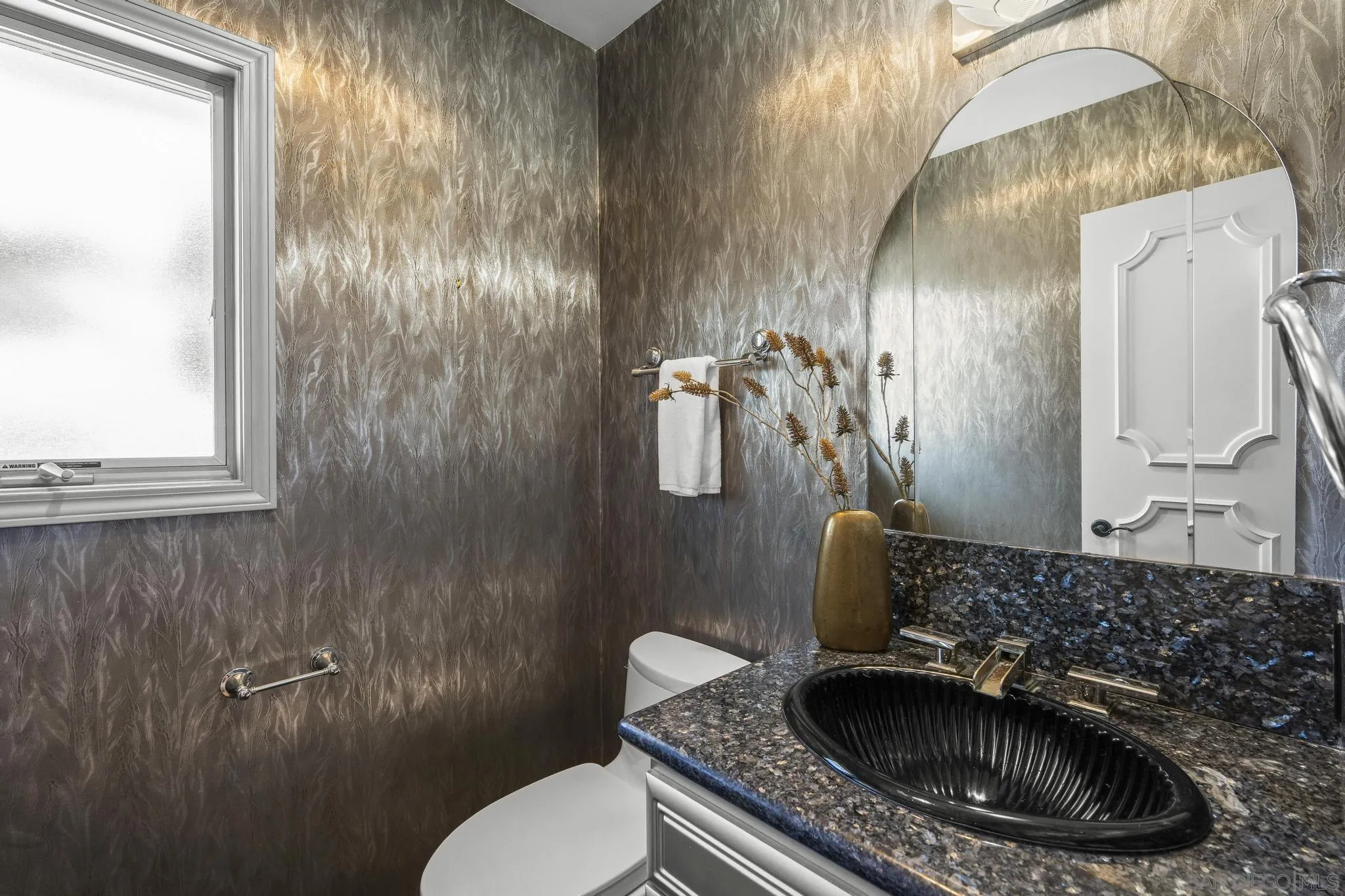 https://cdn.realtyfeed.com/cdn/127/260023329/3a1888ad7f33e44c81a8b043875ee41f.webp