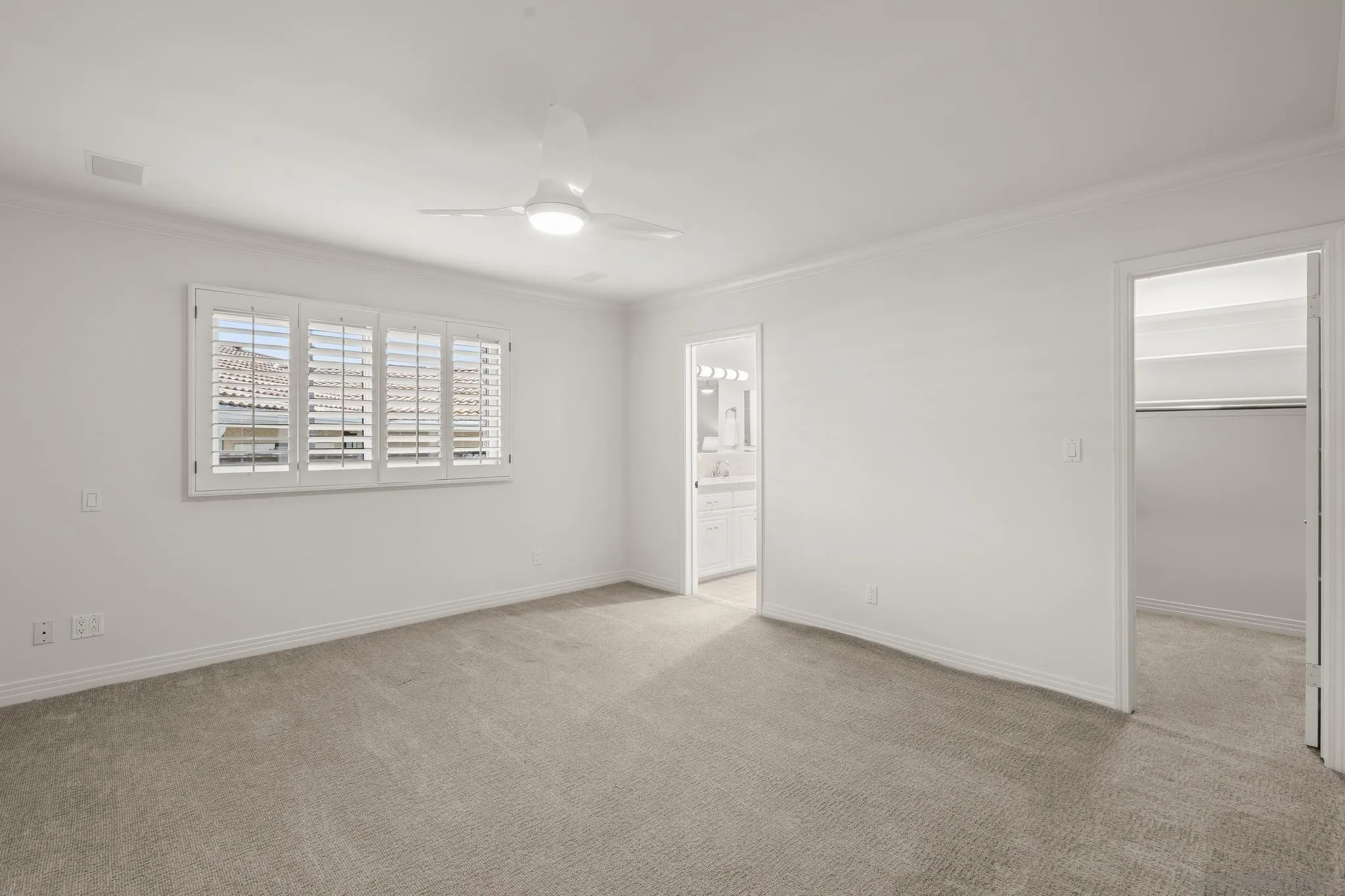 https://cdn.realtyfeed.com/cdn/127/260023329/8648fe8a8cf9fb0e63427dbd04999299.webp