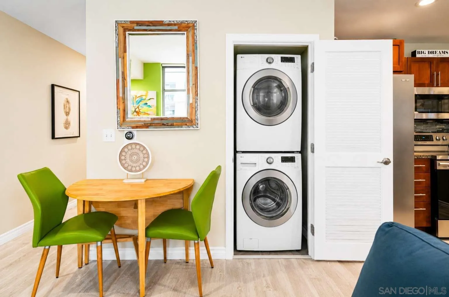 https://cdn.realtyfeed.com/cdn/127/260023335/d252cee76f44a1de95ed6b5ad10ef386.webp