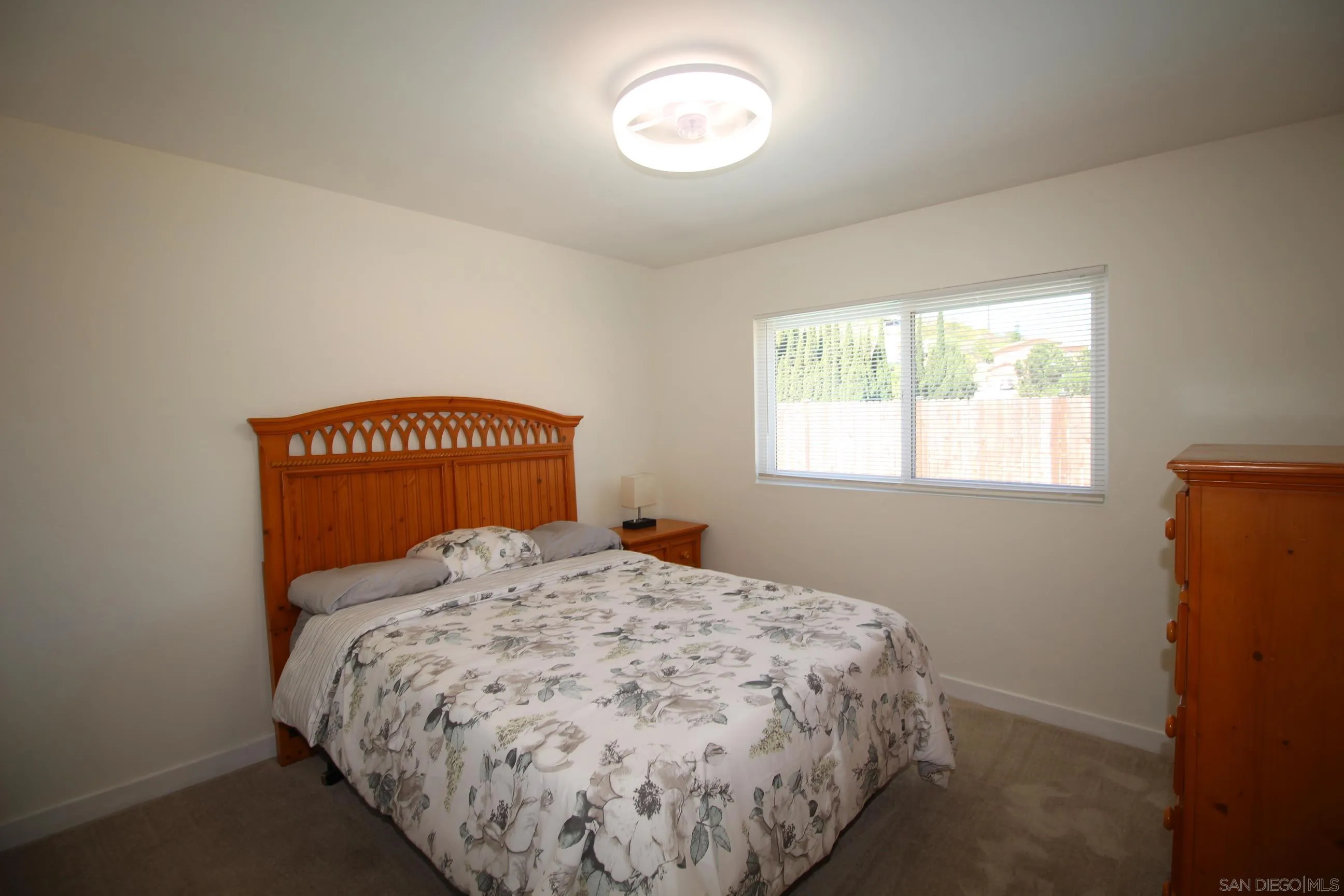 https://cdn.realtyfeed.com/cdn/127/260023338/0e6ce08981827477aa9836e7166dc1ed.webp
