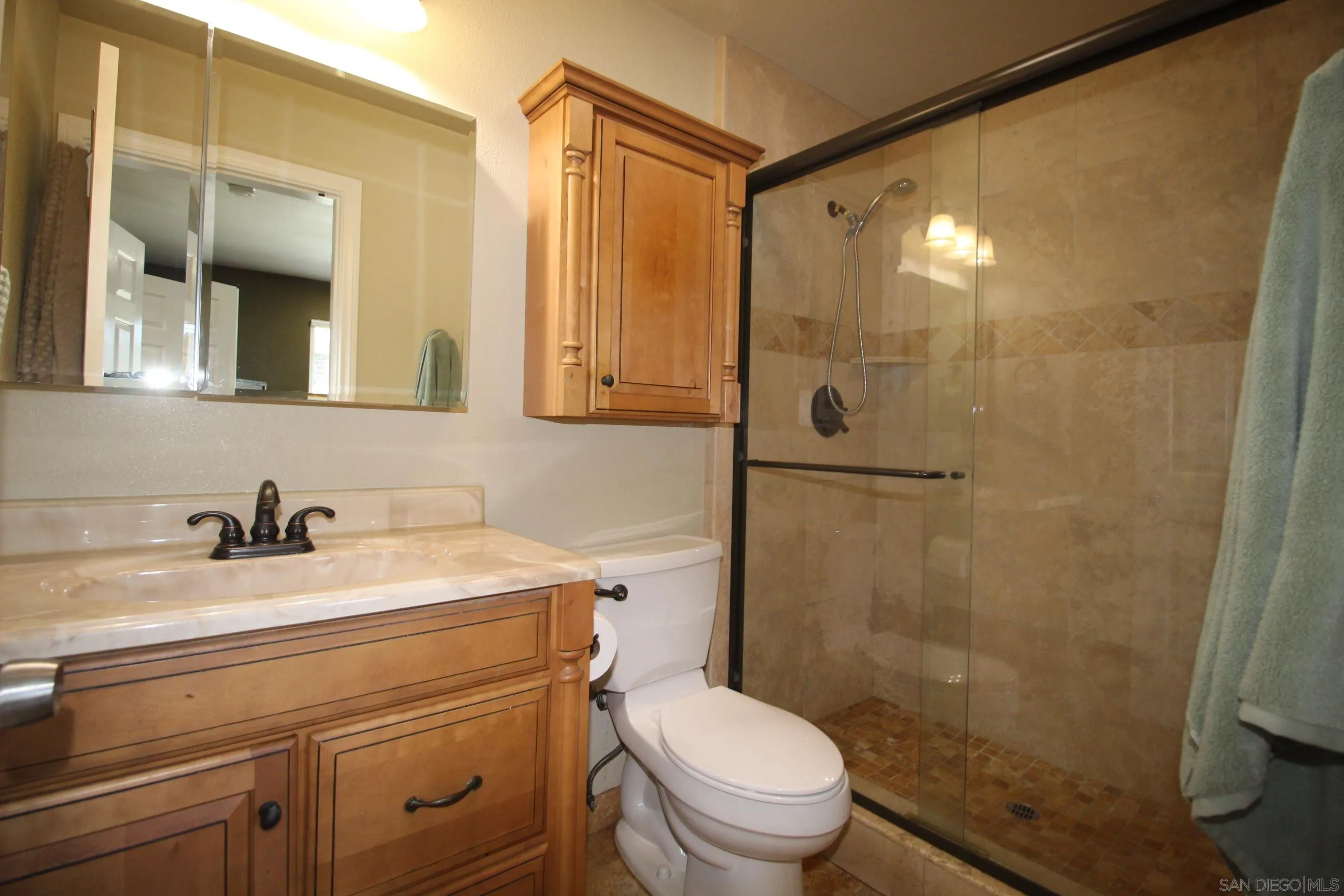 https://cdn.realtyfeed.com/cdn/127/260023338/51eed46425c37815e975d4abe79ef6f4.webp