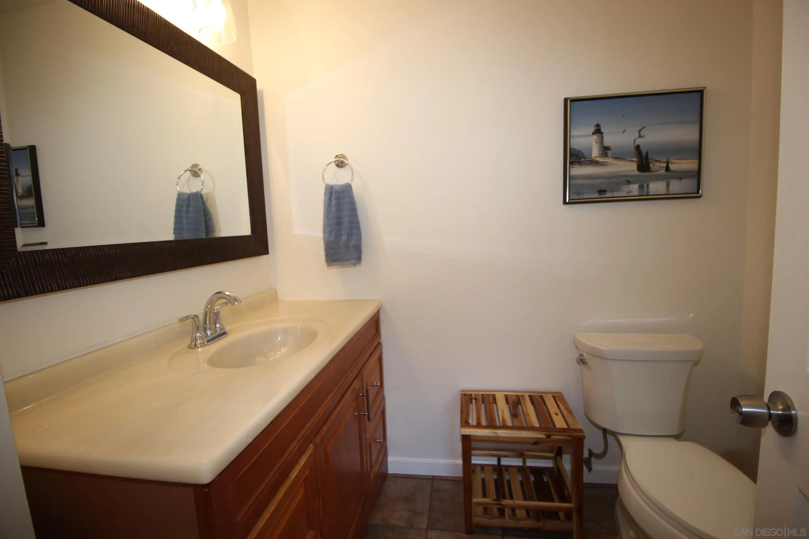 https://cdn.realtyfeed.com/cdn/127/260023338/748eb96b3f33cc5c8f67667e512bee63.webp
