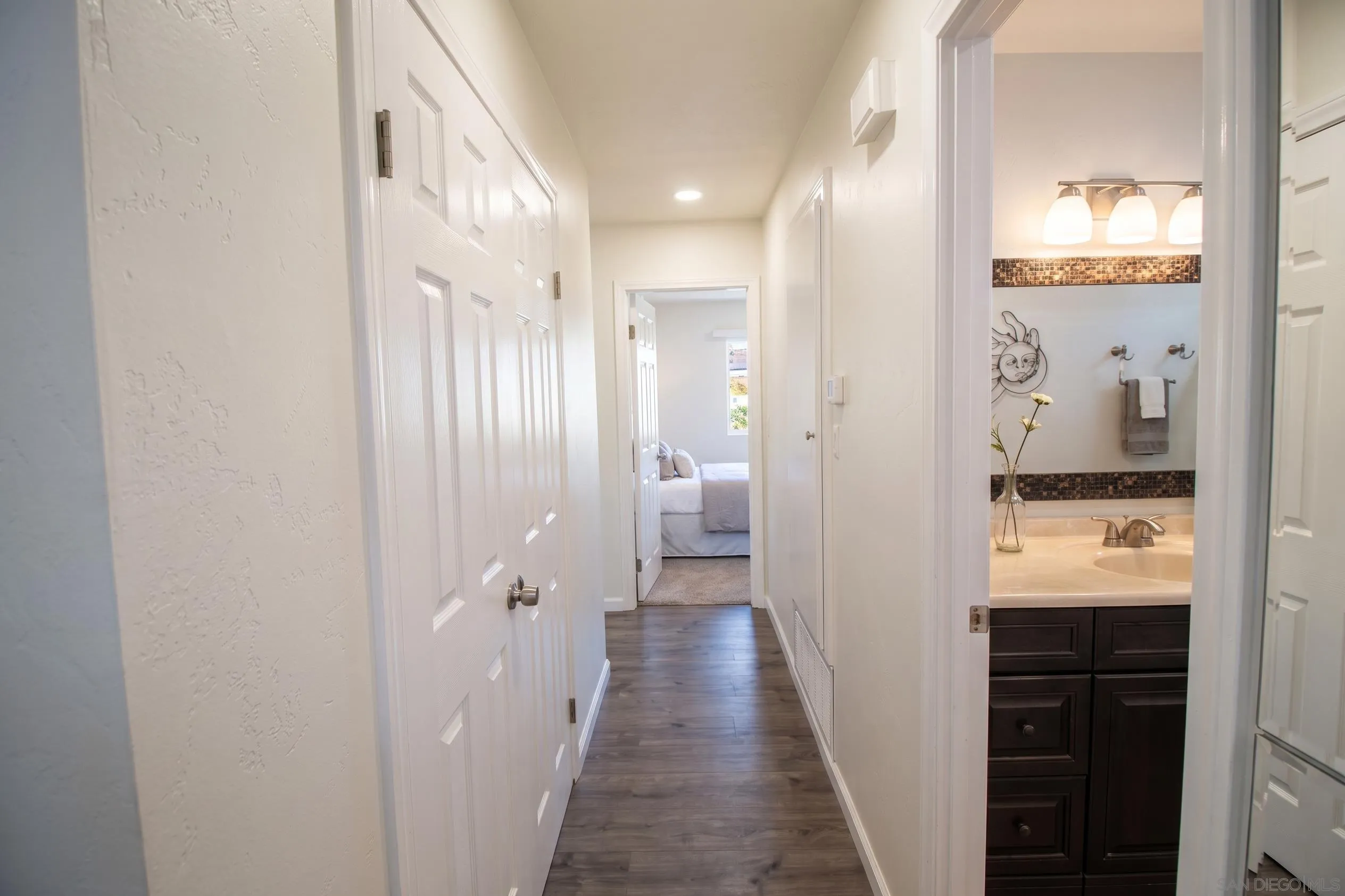 https://cdn.realtyfeed.com/cdn/127/260023338/86b796d58b09feccb158cdfae8dba13a.webp