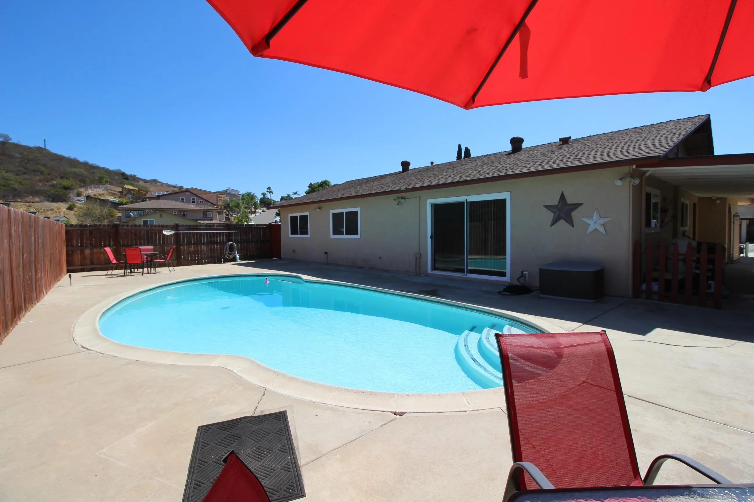 https://cdn.realtyfeed.com/cdn/127/260023338/bf376f790acbb047c62c6d25521e371e.webp