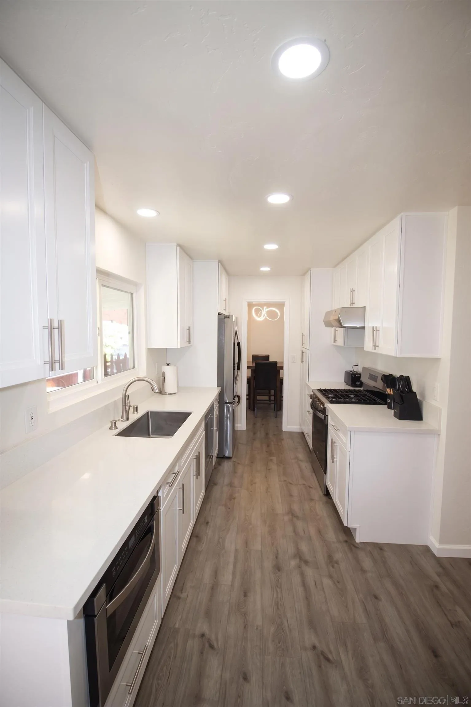 https://cdn.realtyfeed.com/cdn/127/260023338/e4bc575dea270108da98ff8fa344a3b9.webp