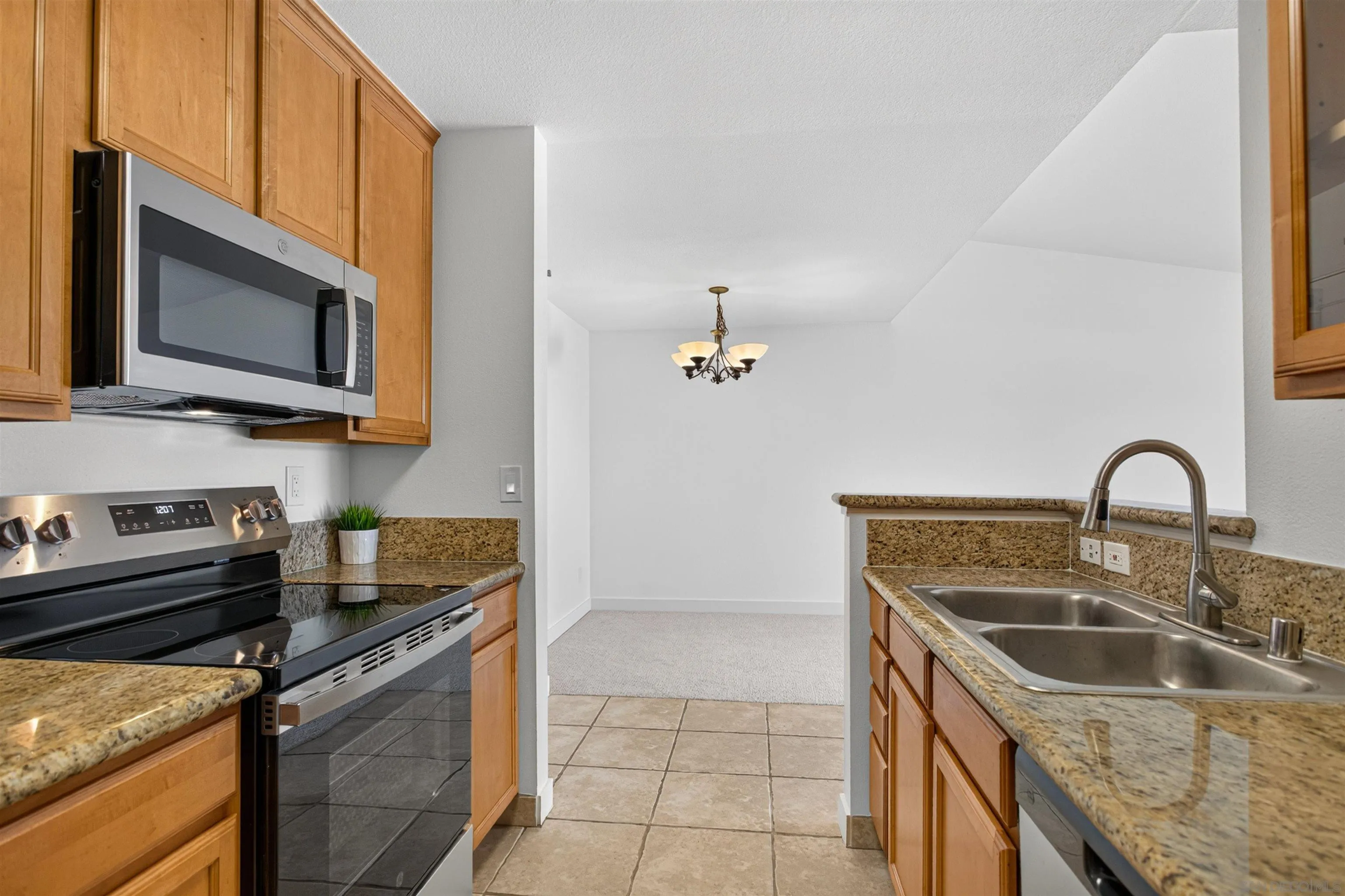https://cdn.realtyfeed.com/cdn/127/260023340/362a6991baa9c58638585201cb91b82e.webp