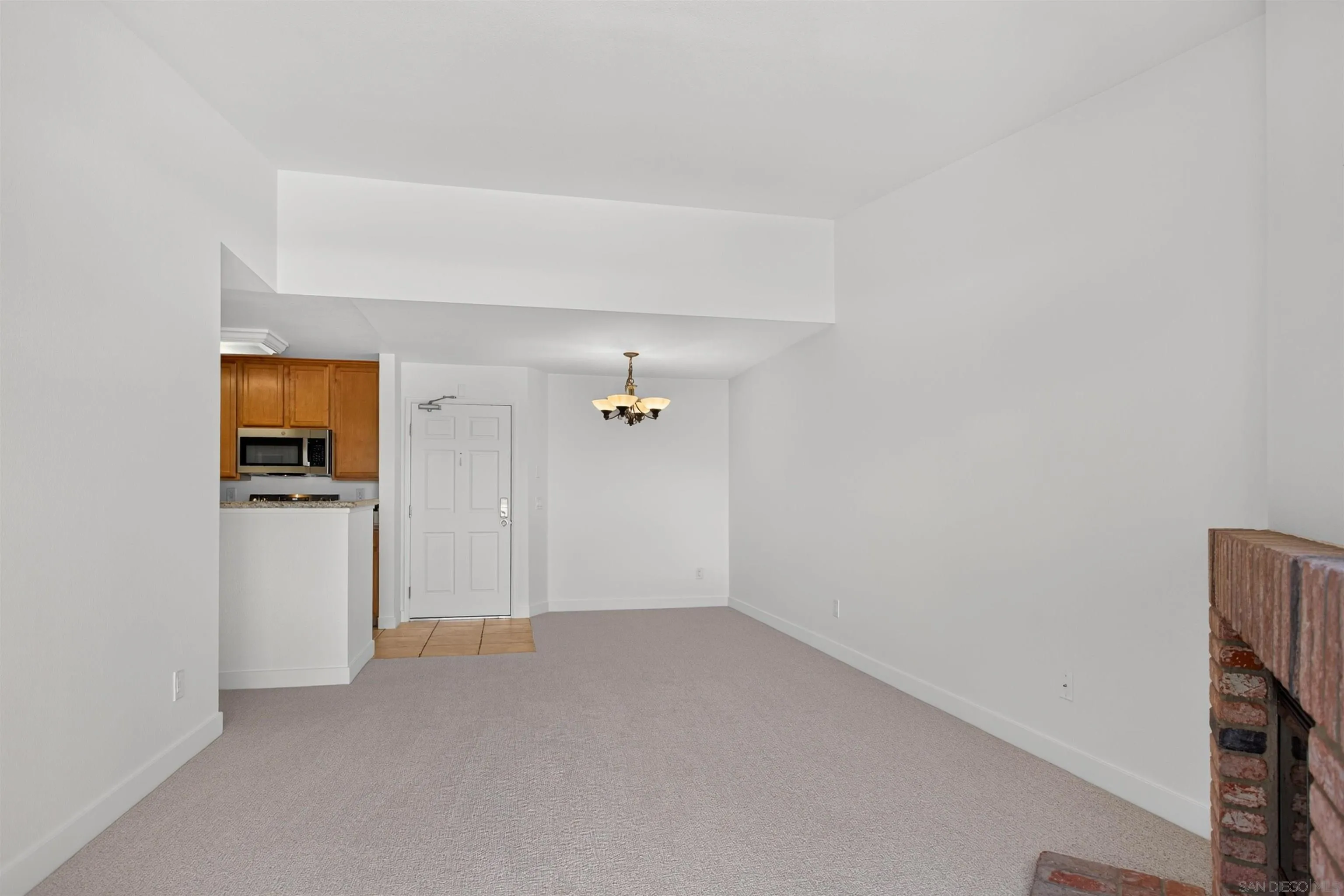 https://cdn.realtyfeed.com/cdn/127/260023340/b68246acf97d08b89a31790863127671.webp