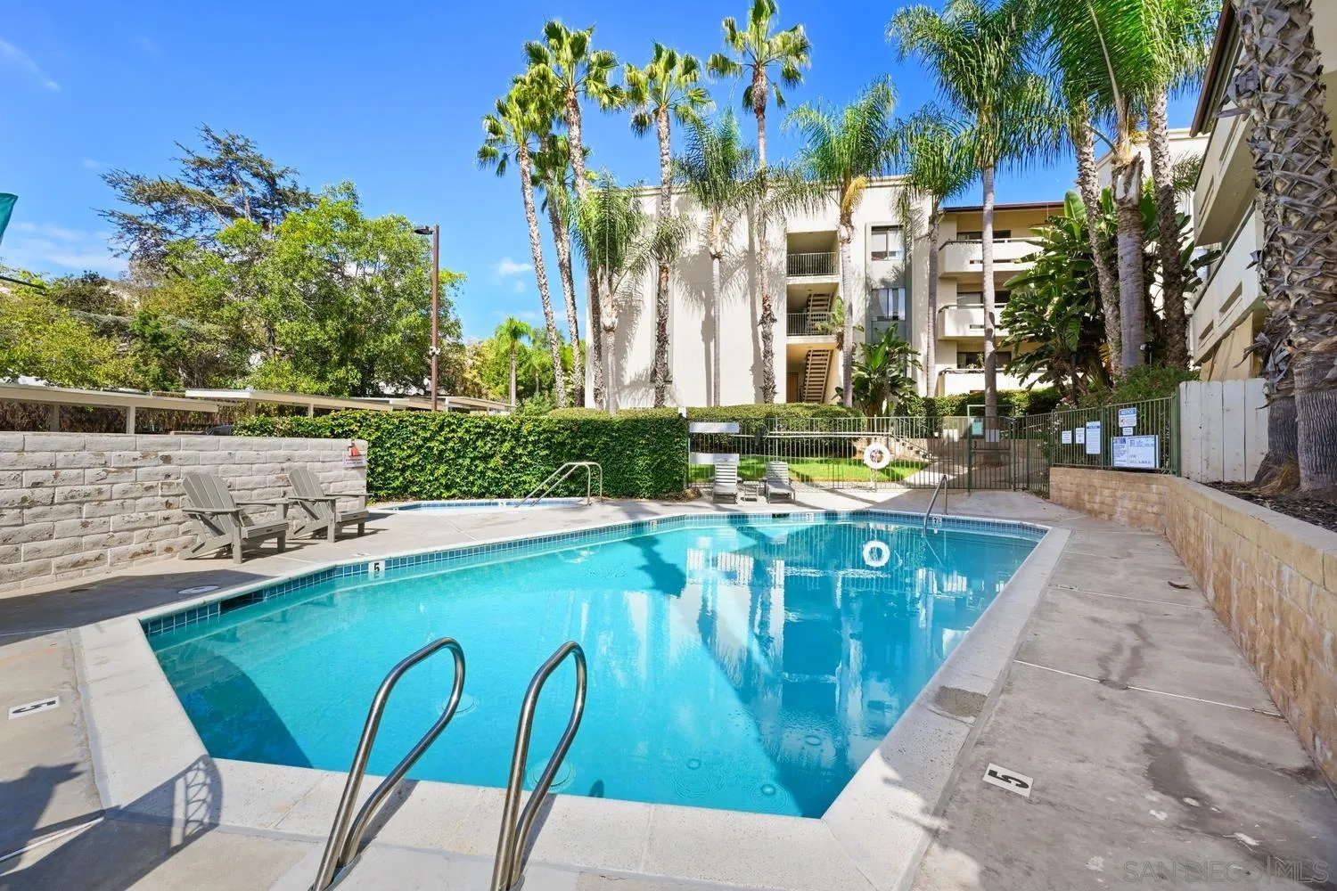 https://cdn.realtyfeed.com/cdn/127/260023342/3c22c07370608dfd20f7c49a7f90cd71.webp