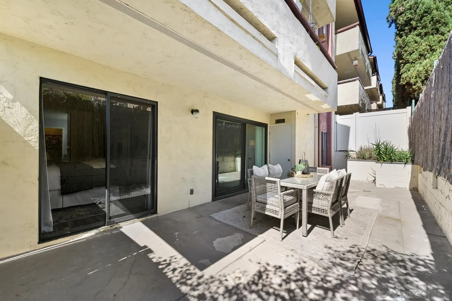 https://cdn.realtyfeed.com/cdn/127/260023342/a368c2c5bba0edf14413147b8bf88bb6.webp