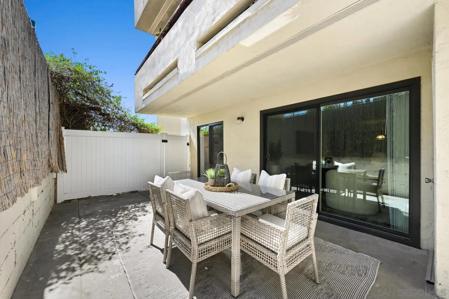 https://cdn.realtyfeed.com/cdn/127/260023342/b1ae2c19fb1ddffd272ea8a2077fbb1b.webp