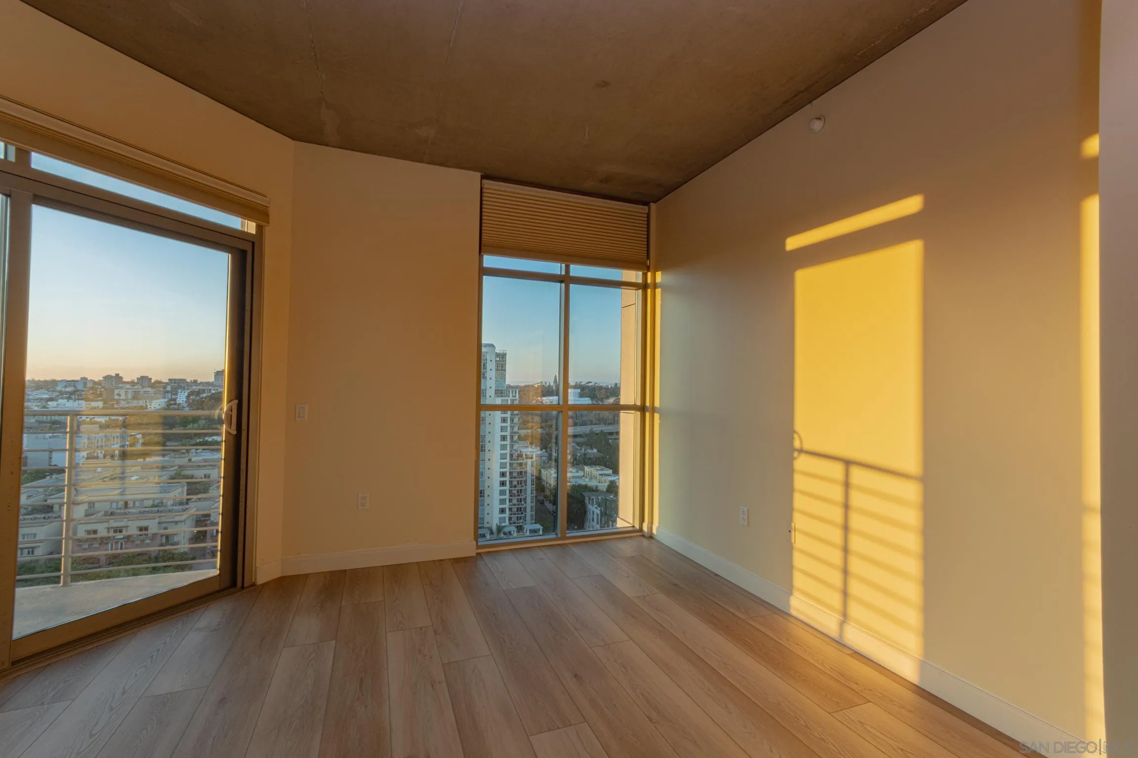 https://cdn.realtyfeed.com/cdn/127/260023343/7df9cd8b96c10f16518683b18001d301.webp