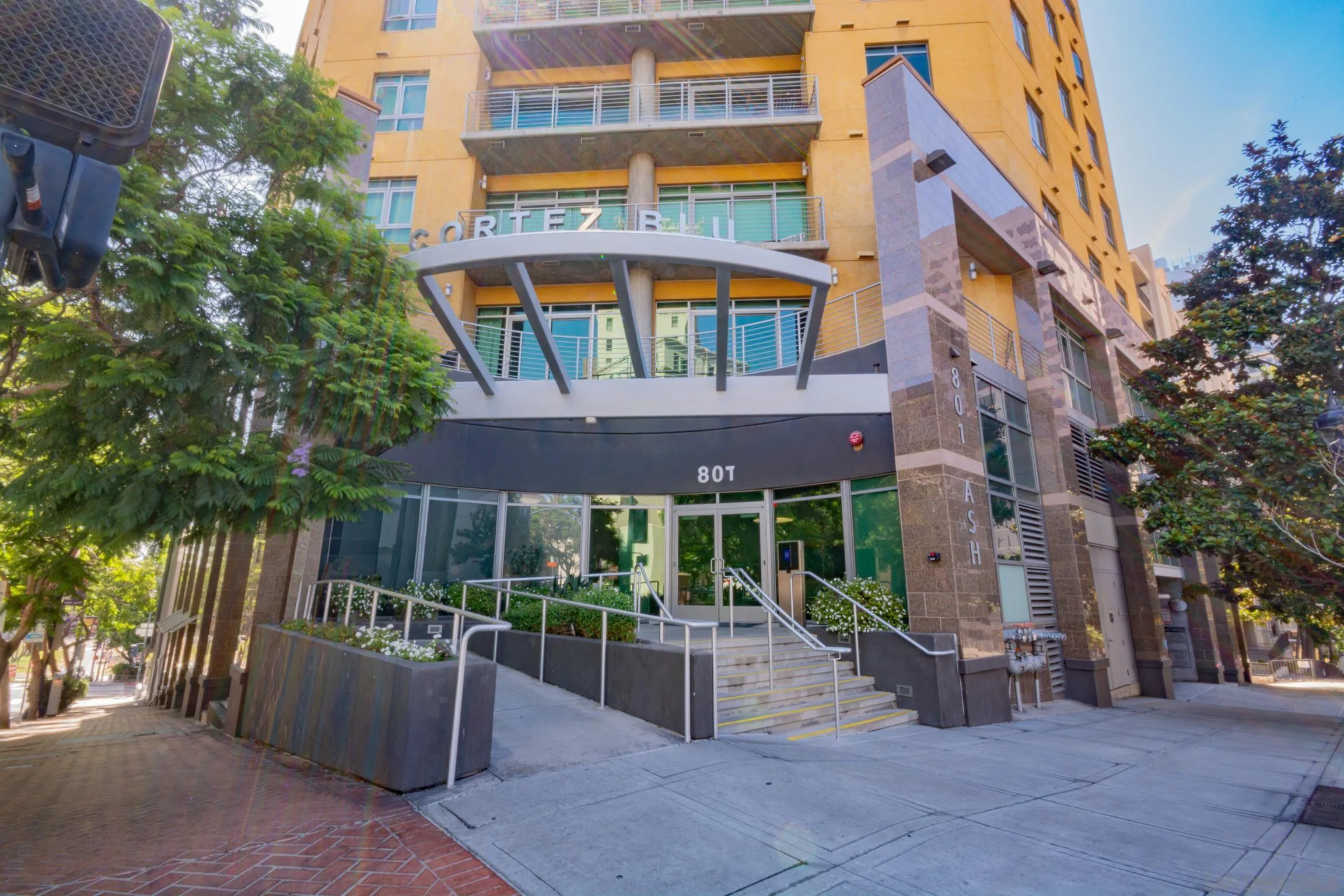 https://cdn.realtyfeed.com/cdn/127/260023343/f4bfb68dbfbddc482bfd7dd51161a5ad.webp
