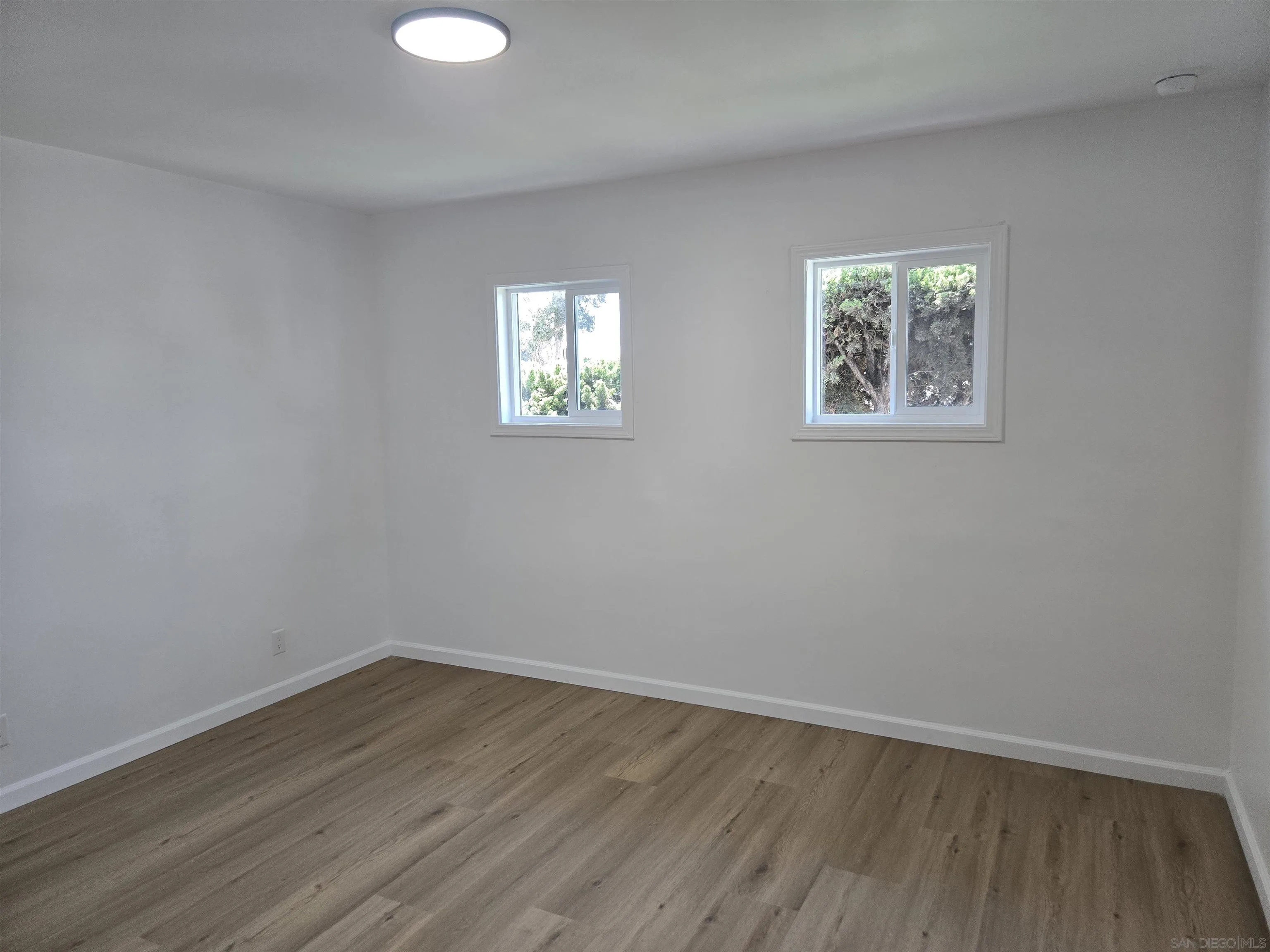 https://cdn.realtyfeed.com/cdn/127/260023345/6991fae85814647075af36d4a5c39950.webp