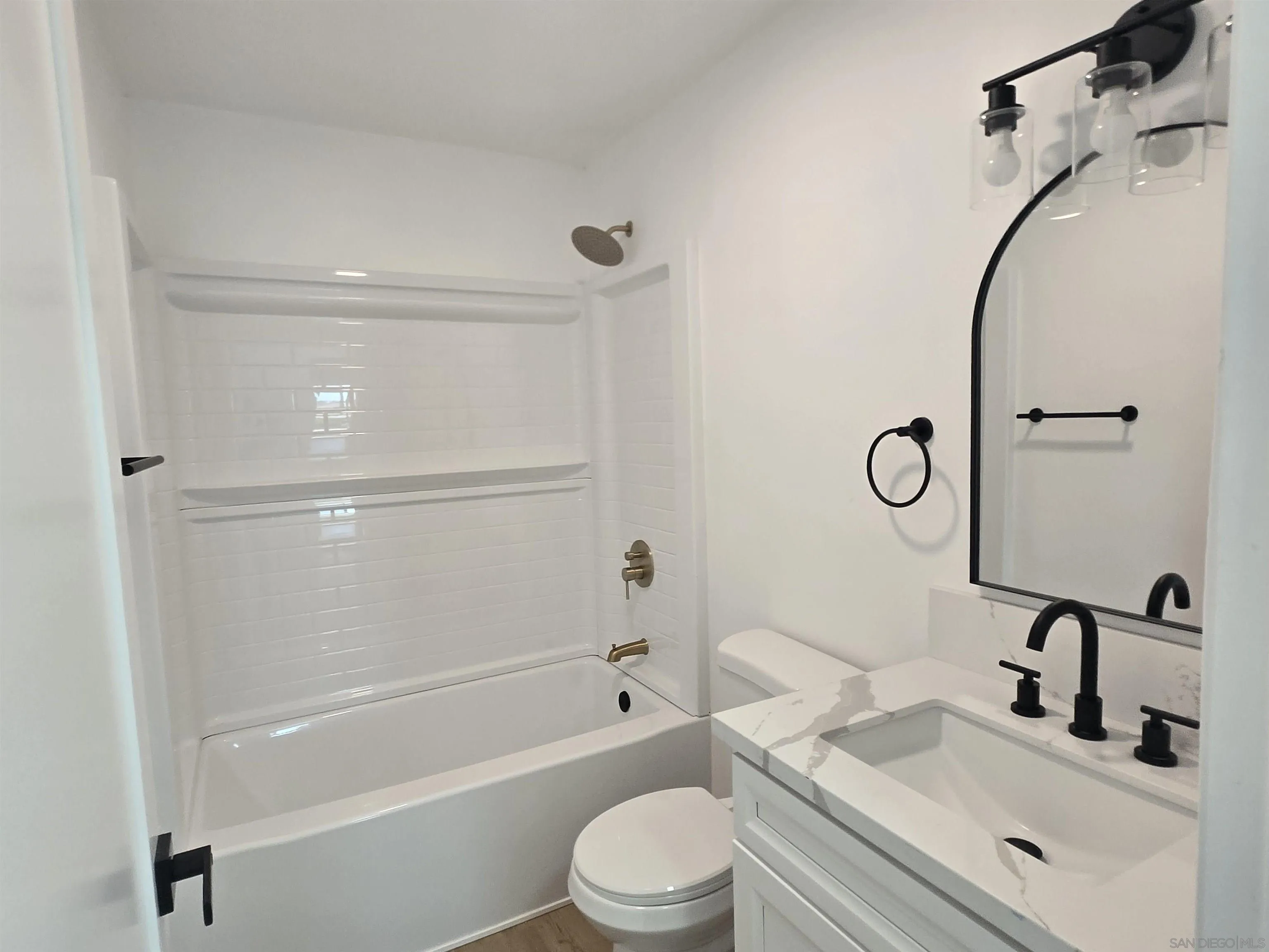 https://cdn.realtyfeed.com/cdn/127/260023345/6d0b72324fb12194fa9b2497ef528a7b.webp