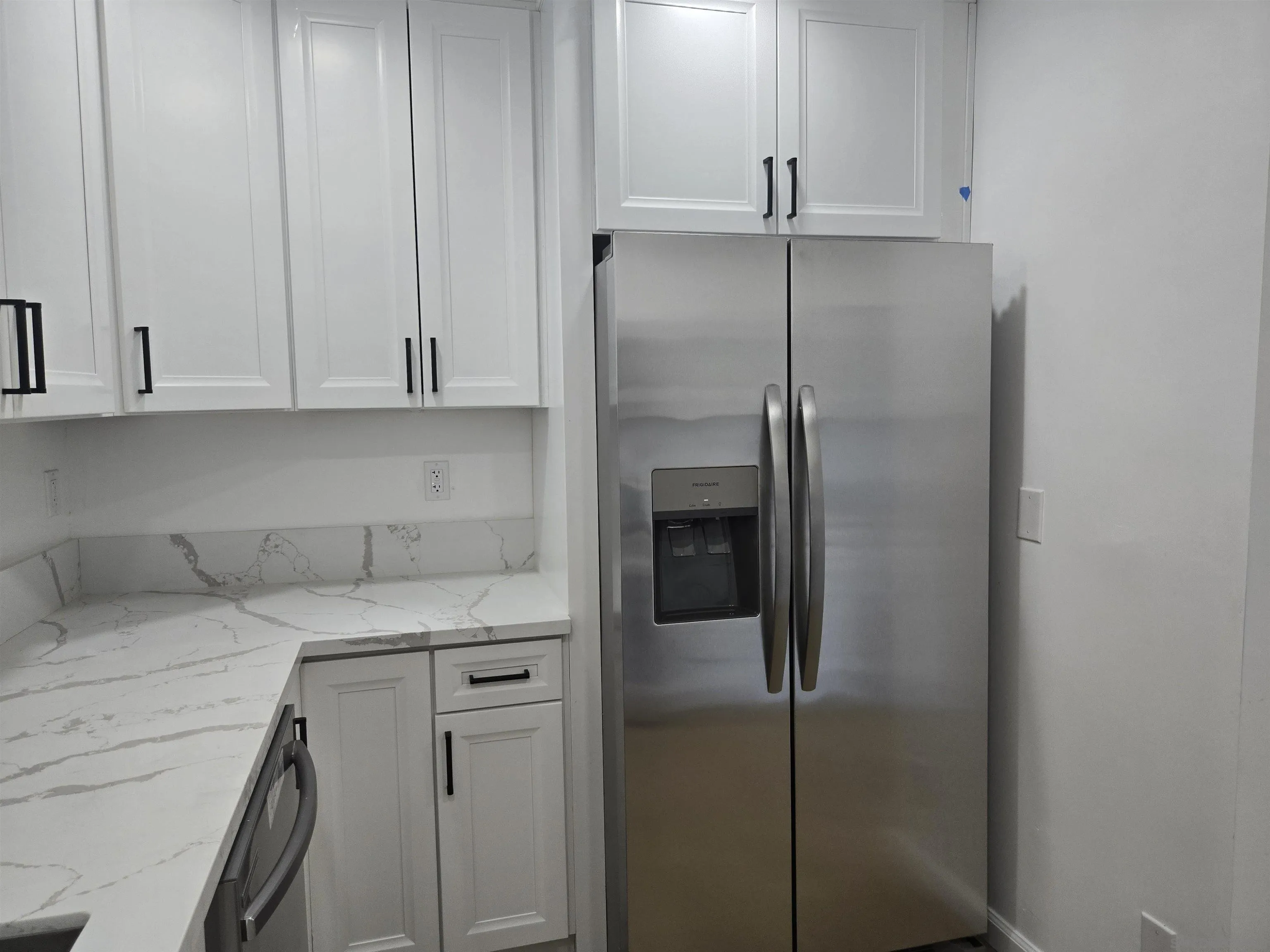 https://cdn.realtyfeed.com/cdn/127/260023345/7e2fda9fc299ceb71f2b008b47b81bb1.webp