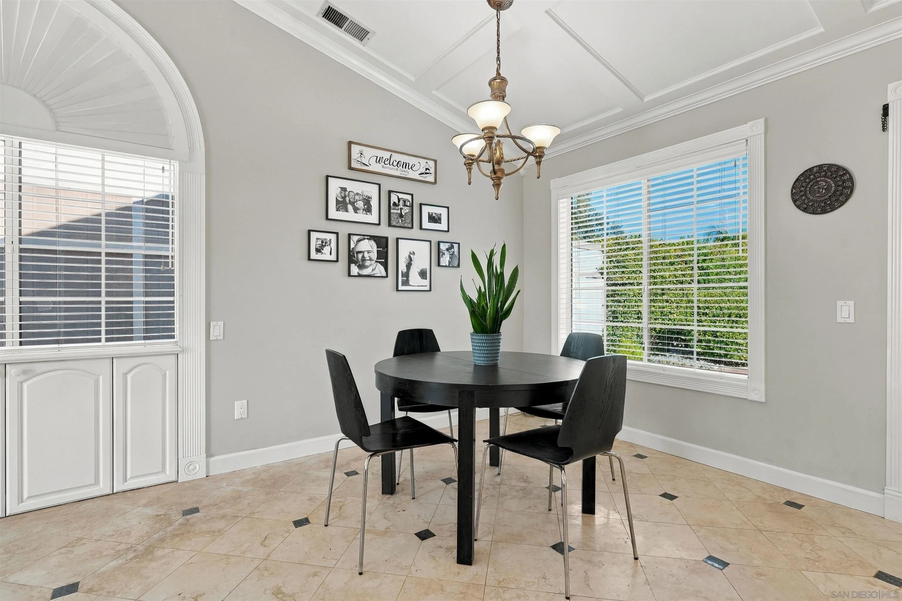 https://cdn.realtyfeed.com/cdn/127/260023349/4f6bd4b7749afc41fd0ab5c68091e37e.webp