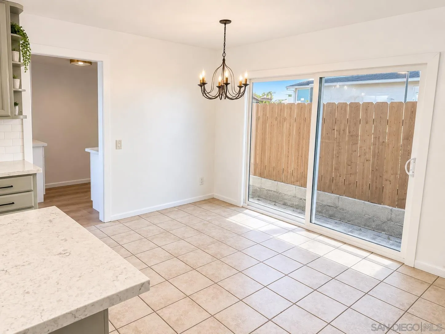 https://cdn.realtyfeed.com/cdn/127/260023351/005915590f74c4daa85a9f570f6eb4f2.webp