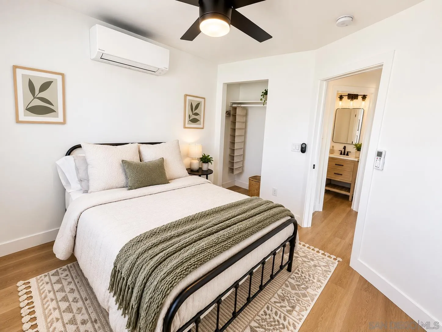 https://cdn.realtyfeed.com/cdn/127/260023351/0671695ebb26b13bbb4eca1cae508b48.webp