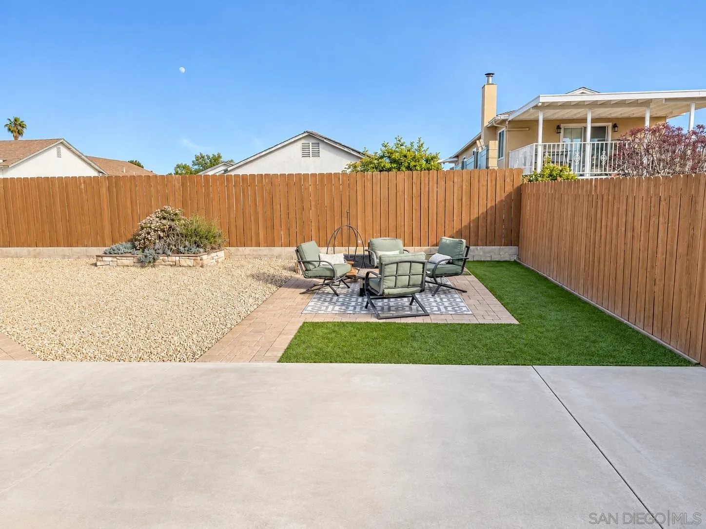 https://cdn.realtyfeed.com/cdn/127/260023351/2ec4ecf9217df5c8c020990422b5435a.webp