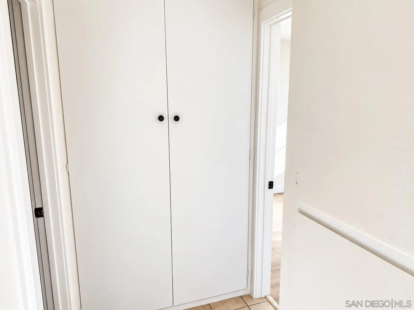 https://cdn.realtyfeed.com/cdn/127/260023351/5d8ba5cf81a34259ee272c4fb9d5677c.webp