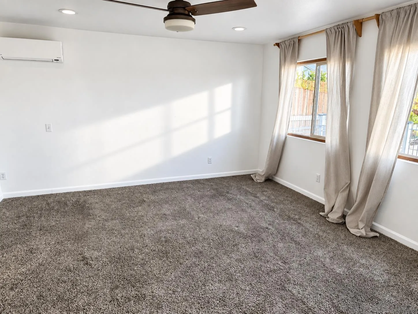 https://cdn.realtyfeed.com/cdn/127/260023351/98b3f047aa8673a3fc2edb3c6bce9589.webp