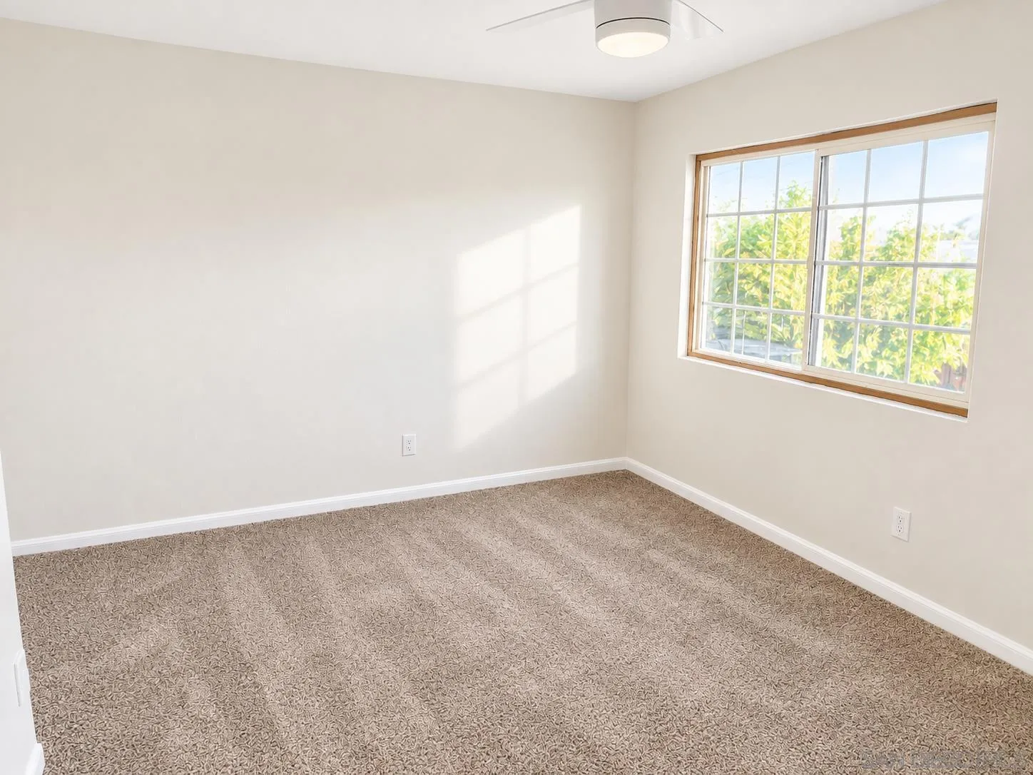 https://cdn.realtyfeed.com/cdn/127/260023351/c1838c55f5edc07c7de1245479fbe894.webp