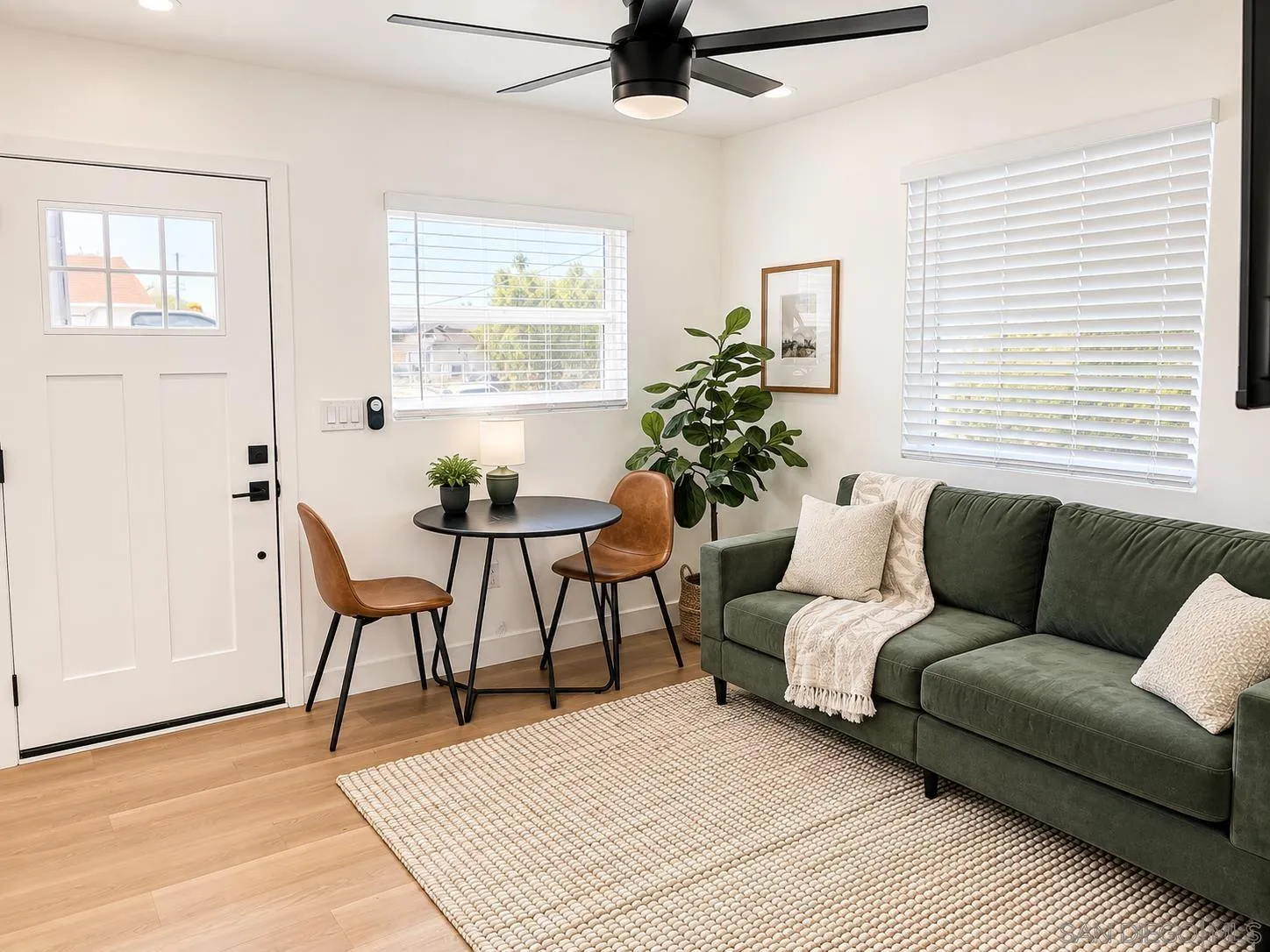 https://cdn.realtyfeed.com/cdn/127/260023351/cc0da37437fb9abd5b06b46fc7de9e3a.webp