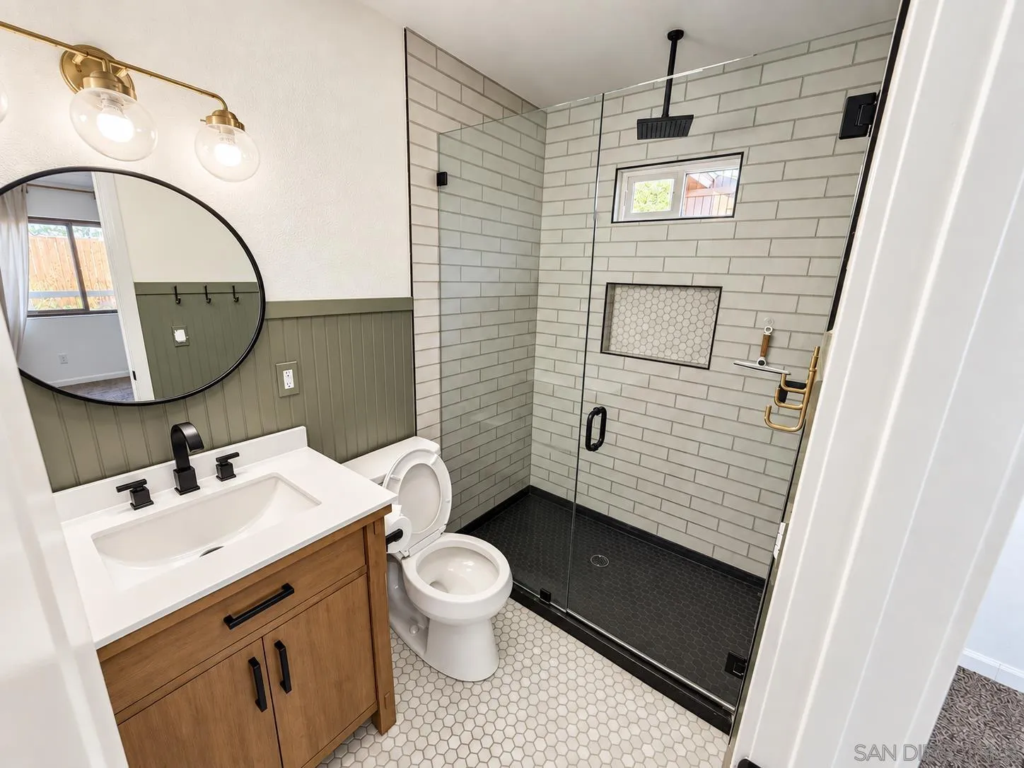 https://cdn.realtyfeed.com/cdn/127/260023351/f6fd8fdde0210497d91d14535990c32e.webp