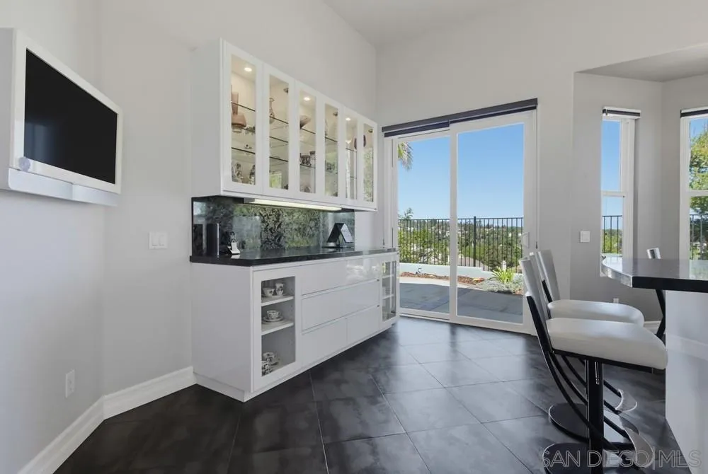 https://cdn.realtyfeed.com/cdn/127/260023353/149e8bdc754659ed1f28402ea0395178.webp
