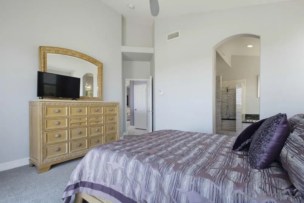 https://cdn.realtyfeed.com/cdn/127/260023353/21cb82e0e1a0eed4a2e40f8caa2102e4.webp