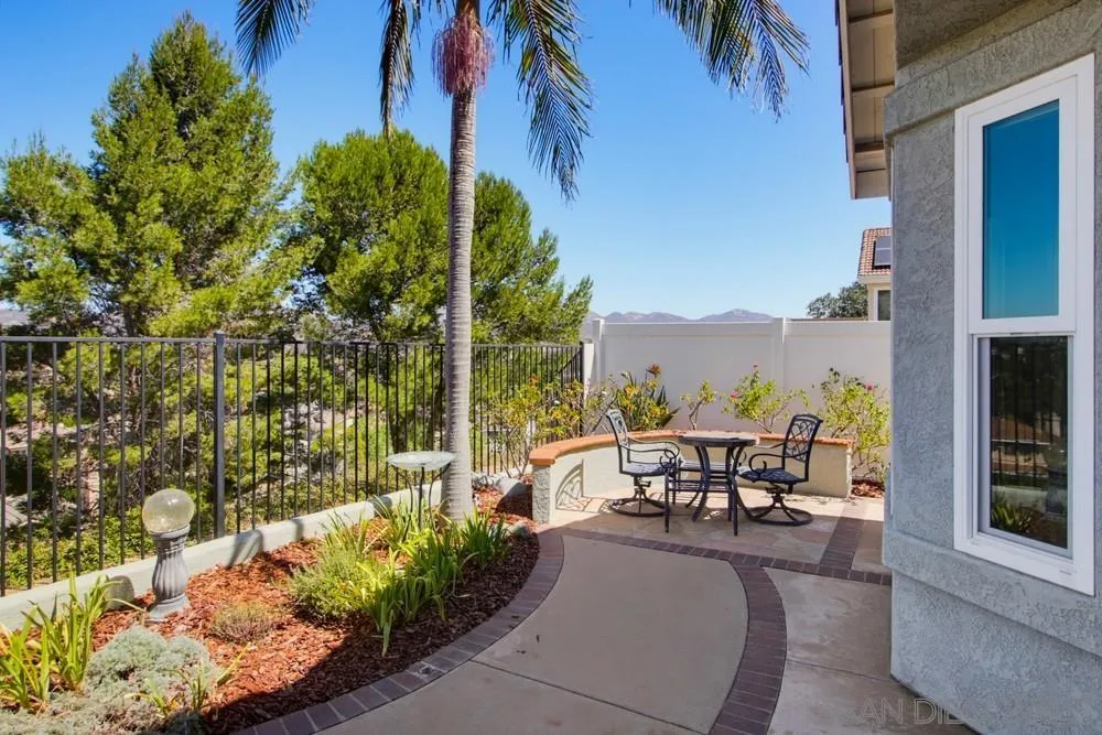 https://cdn.realtyfeed.com/cdn/127/260023353/2bcced28cd199dce8acb746bf7db19e9.webp