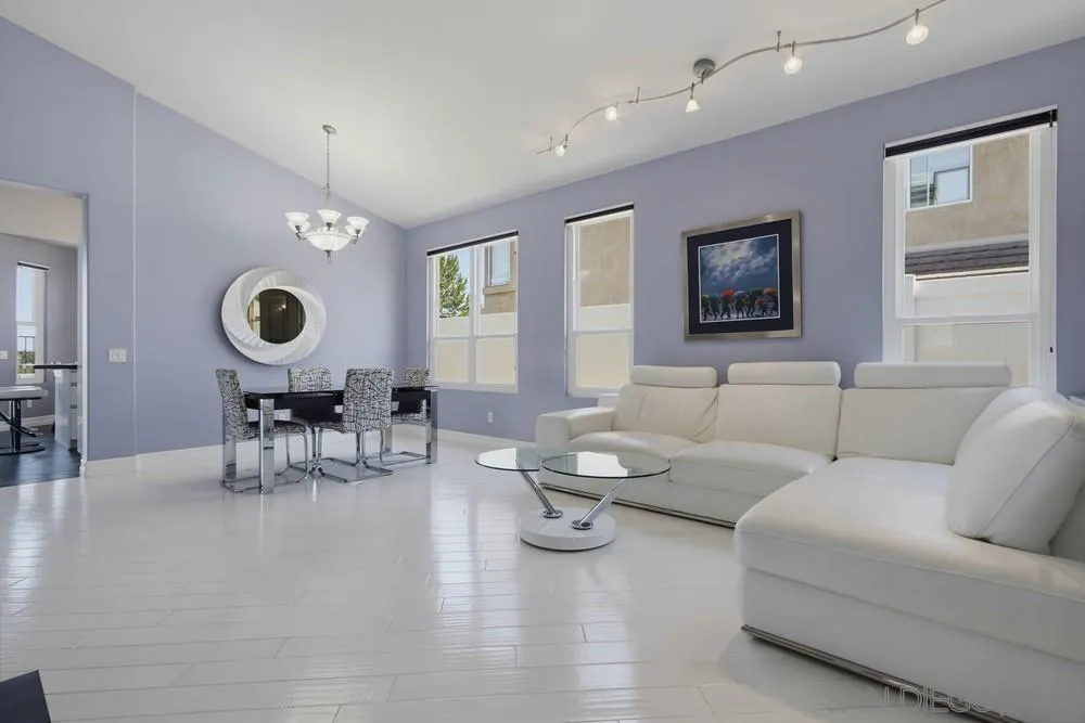 https://cdn.realtyfeed.com/cdn/127/260023353/76bcb95258913fcc7c7dd3d355753690.webp