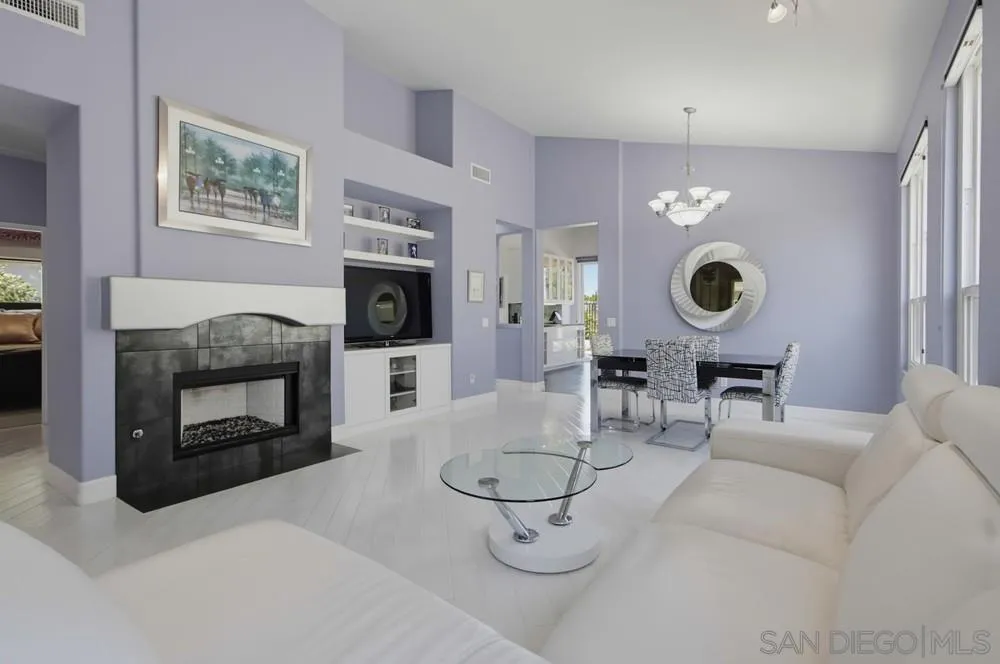 https://cdn.realtyfeed.com/cdn/127/260023353/9a5f8b1d1d9dd3df5bc679036cafbc7b.webp