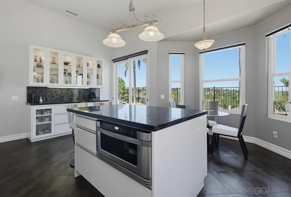 https://cdn.realtyfeed.com/cdn/127/260023353/c68f650911d14ba11331ac00c8dba093.webp