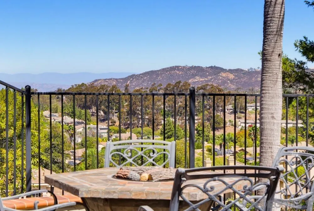 https://cdn.realtyfeed.com/cdn/127/260023353/f6bc5160a243b5d9f7e25d7979c2c924.webp