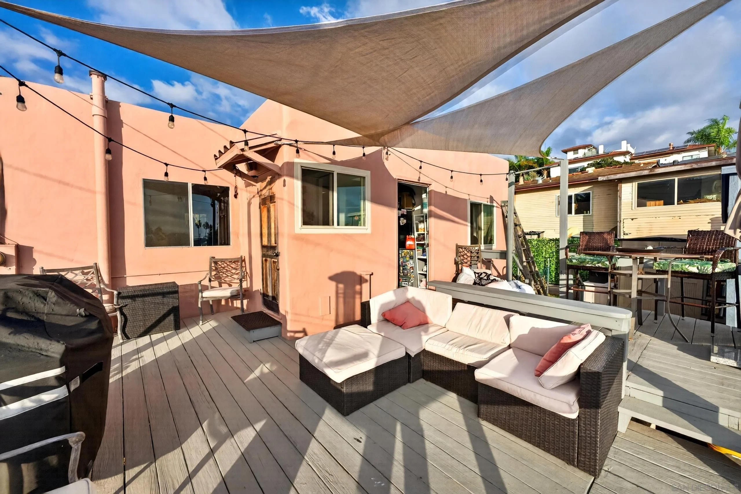 https://cdn.realtyfeed.com/cdn/127/260023355/0ee67263e5a67005149c8f2e84415570.webp
