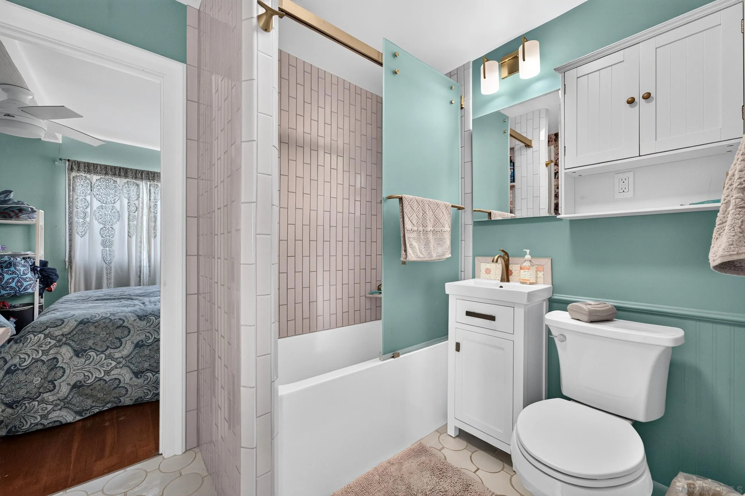 https://cdn.realtyfeed.com/cdn/127/260023355/11c6a705b58fa06ce8a618e8b6a5015a.webp