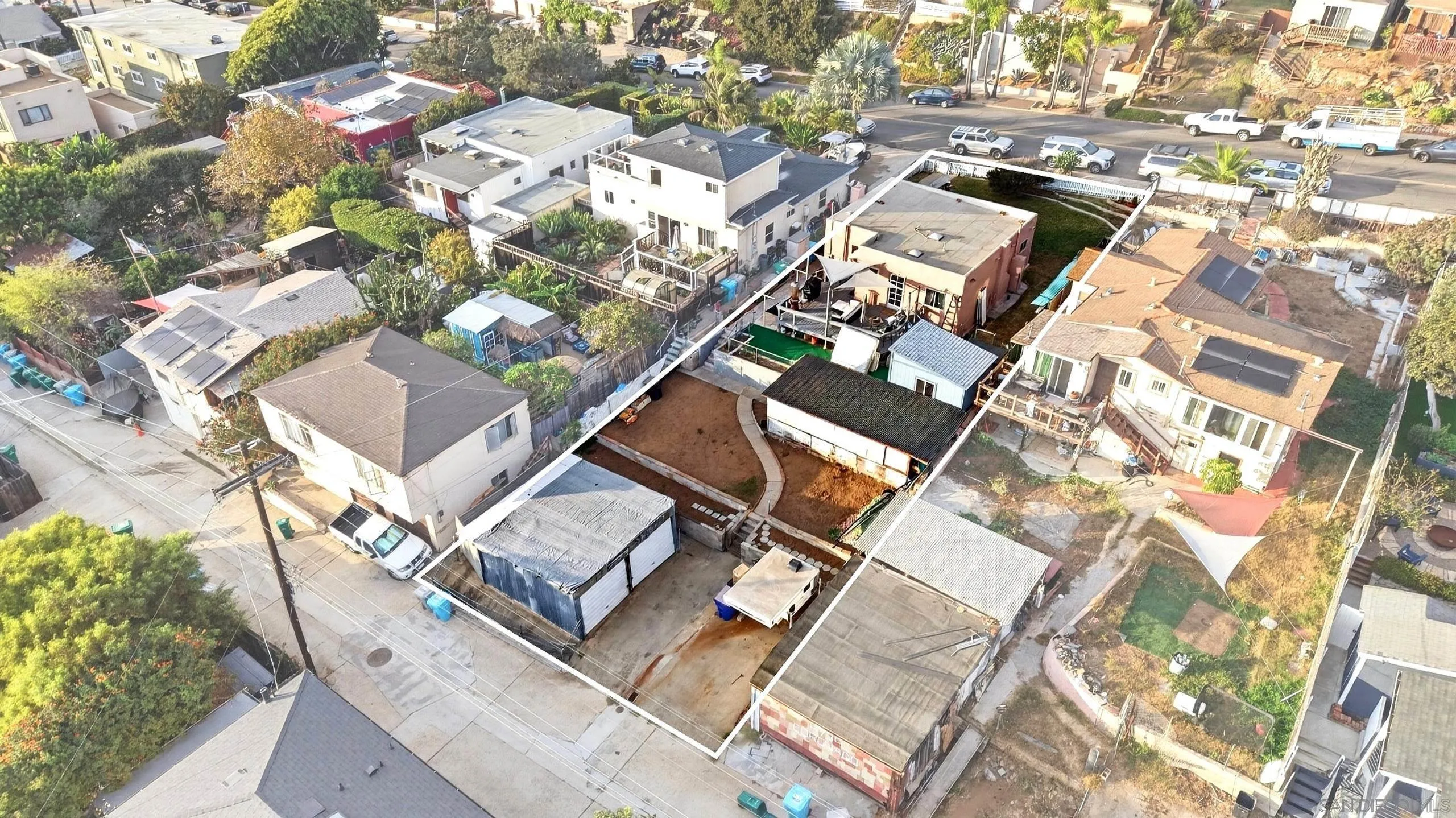 https://cdn.realtyfeed.com/cdn/127/260023355/7d700926ccf5775edb456e885722e6d7.webp