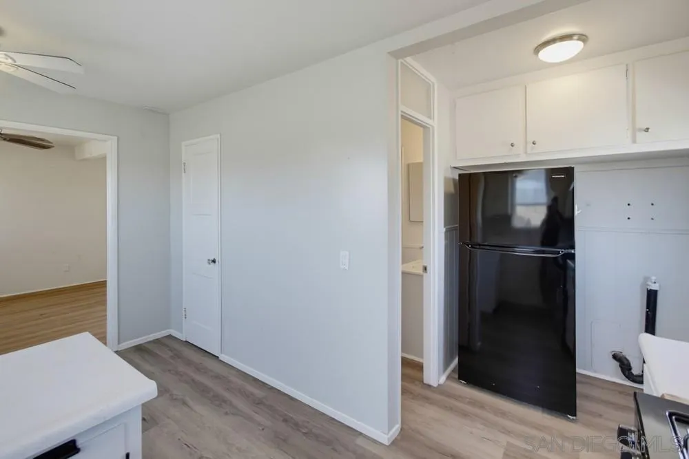 https://cdn.realtyfeed.com/cdn/127/260023359/884b78808b4ec11a3867106d776988ec.webp
