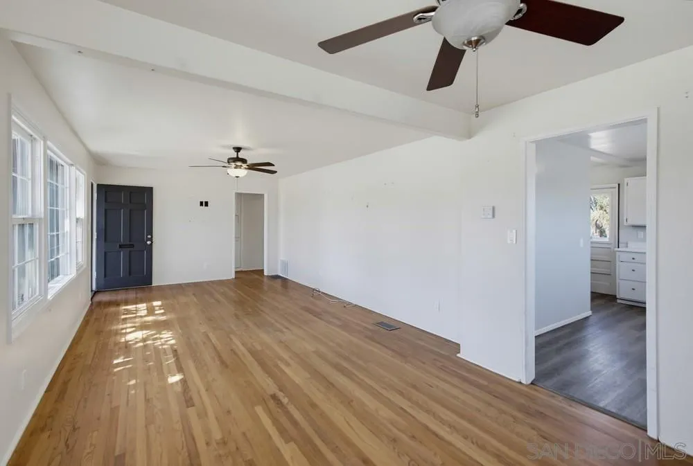 https://cdn.realtyfeed.com/cdn/127/260023359/b26b8712d5c055cbb41293716edadd6c.webp