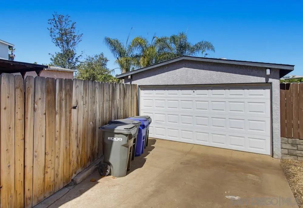 https://cdn.realtyfeed.com/cdn/127/260023359/fe3995e31f59311462722902569c8d6e.webp