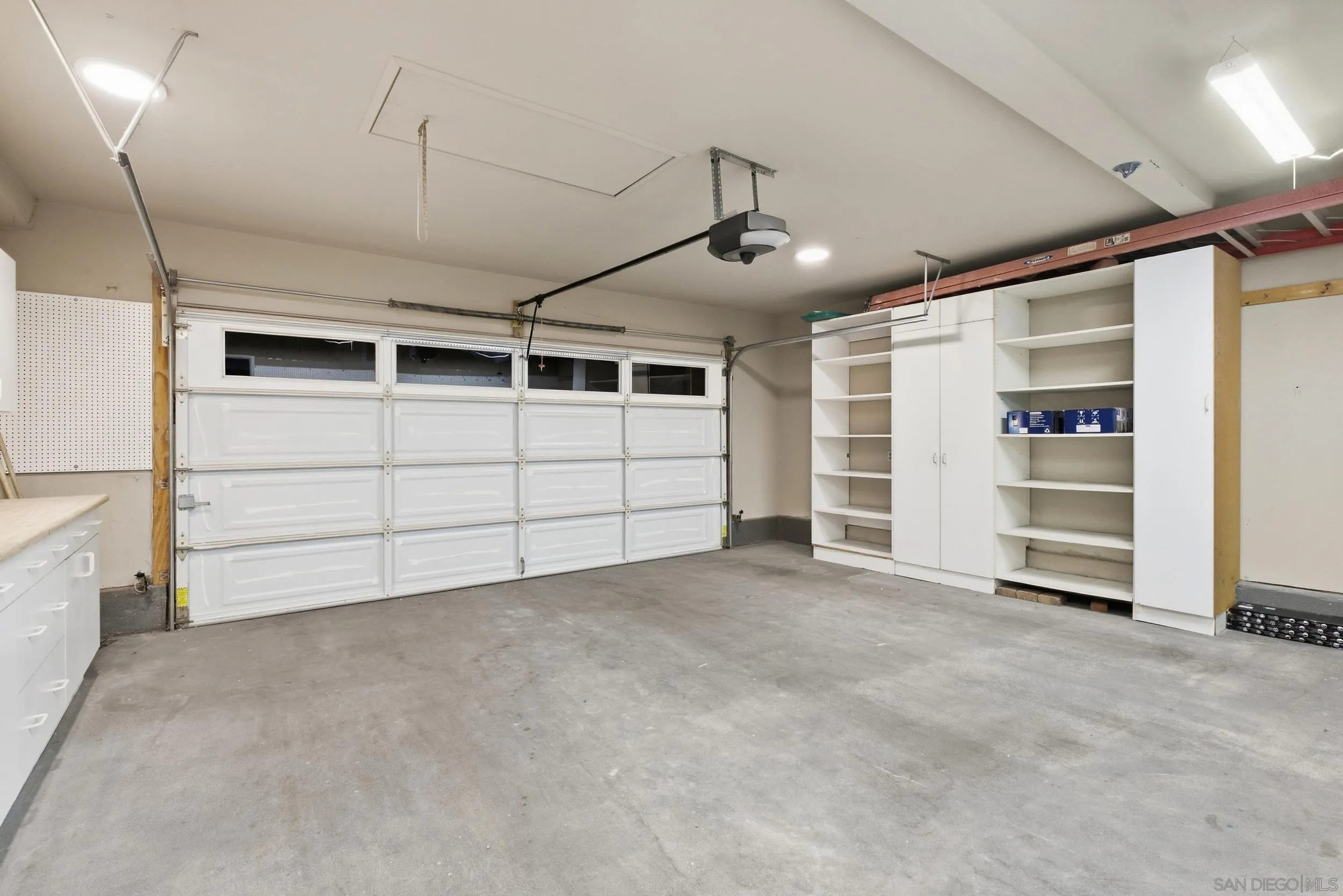 https://cdn.realtyfeed.com/cdn/127/260023361/138d8401be8109d6599ea04f1e29949e.webp