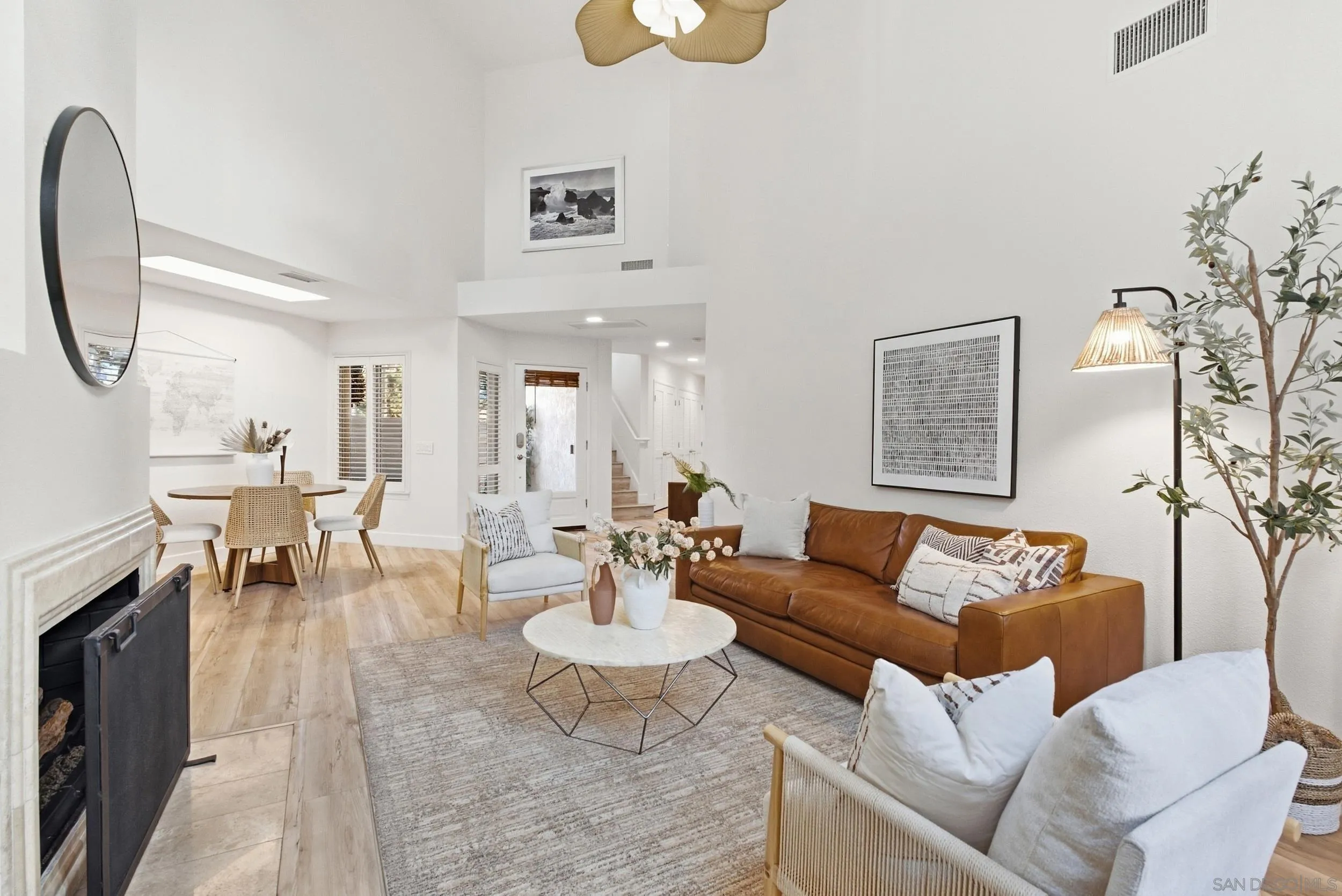 https://cdn.realtyfeed.com/cdn/127/260023361/3c0ac4a39ca3417030b050fd8b68ba1a.webp