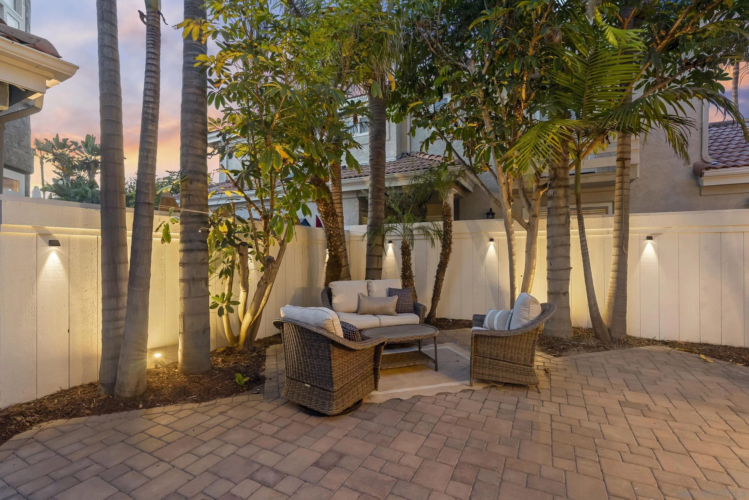 https://cdn.realtyfeed.com/cdn/127/260023361/cd42b47c2fed1bb27b827e1fa9fc560f.webp