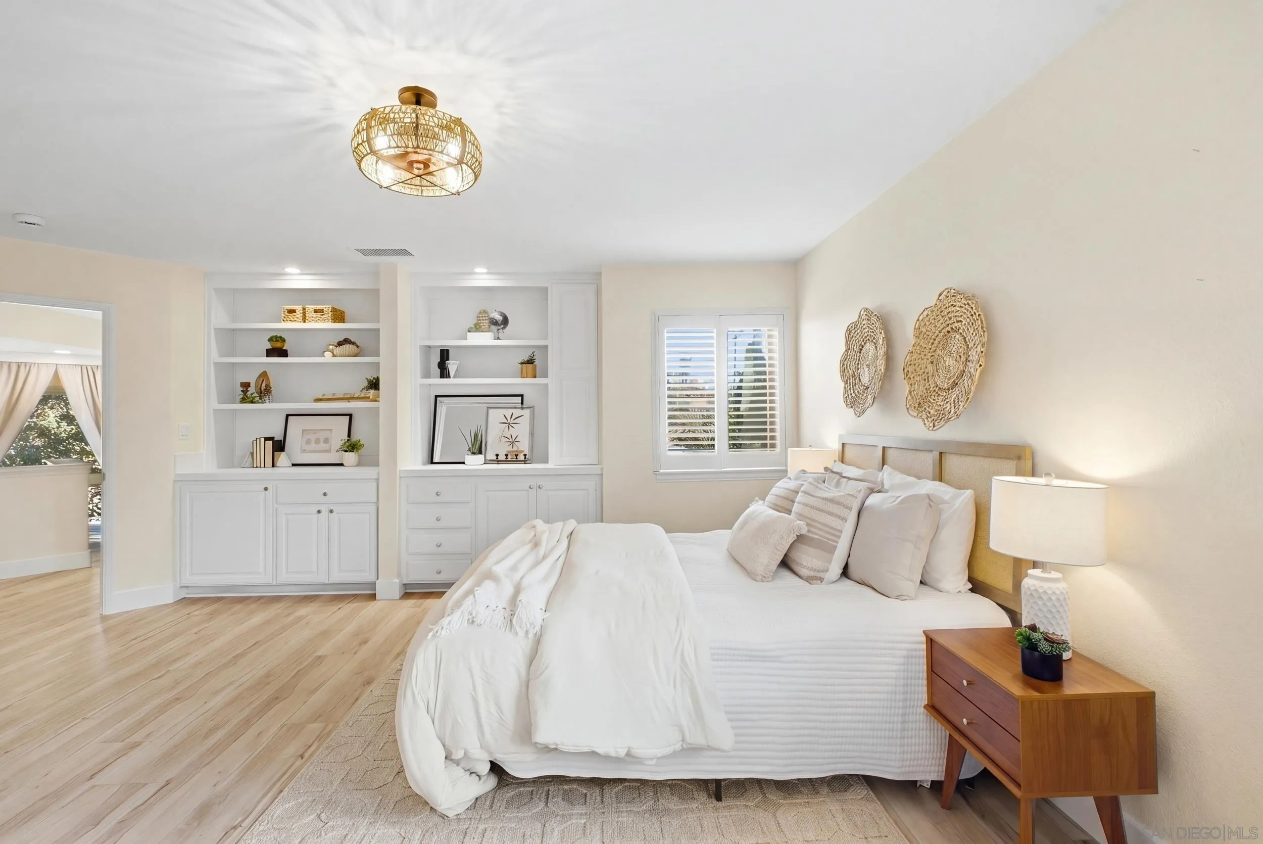 https://cdn.realtyfeed.com/cdn/127/260023361/f265ed89e0d633741d6fb4152d45224d.webp