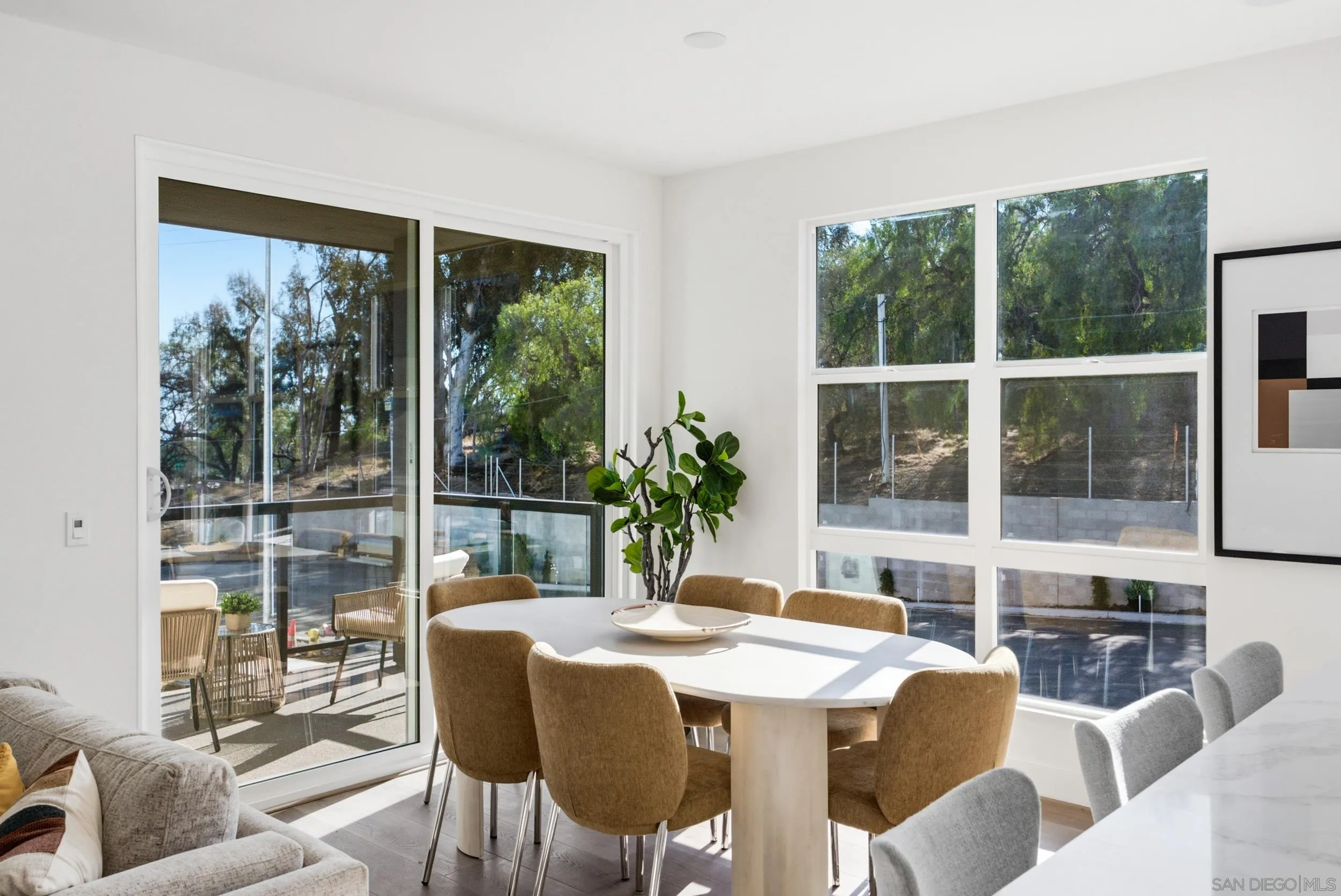 https://cdn.realtyfeed.com/cdn/127/260023363/72cce7830b2fb89311d07efe57f83ebc.webp