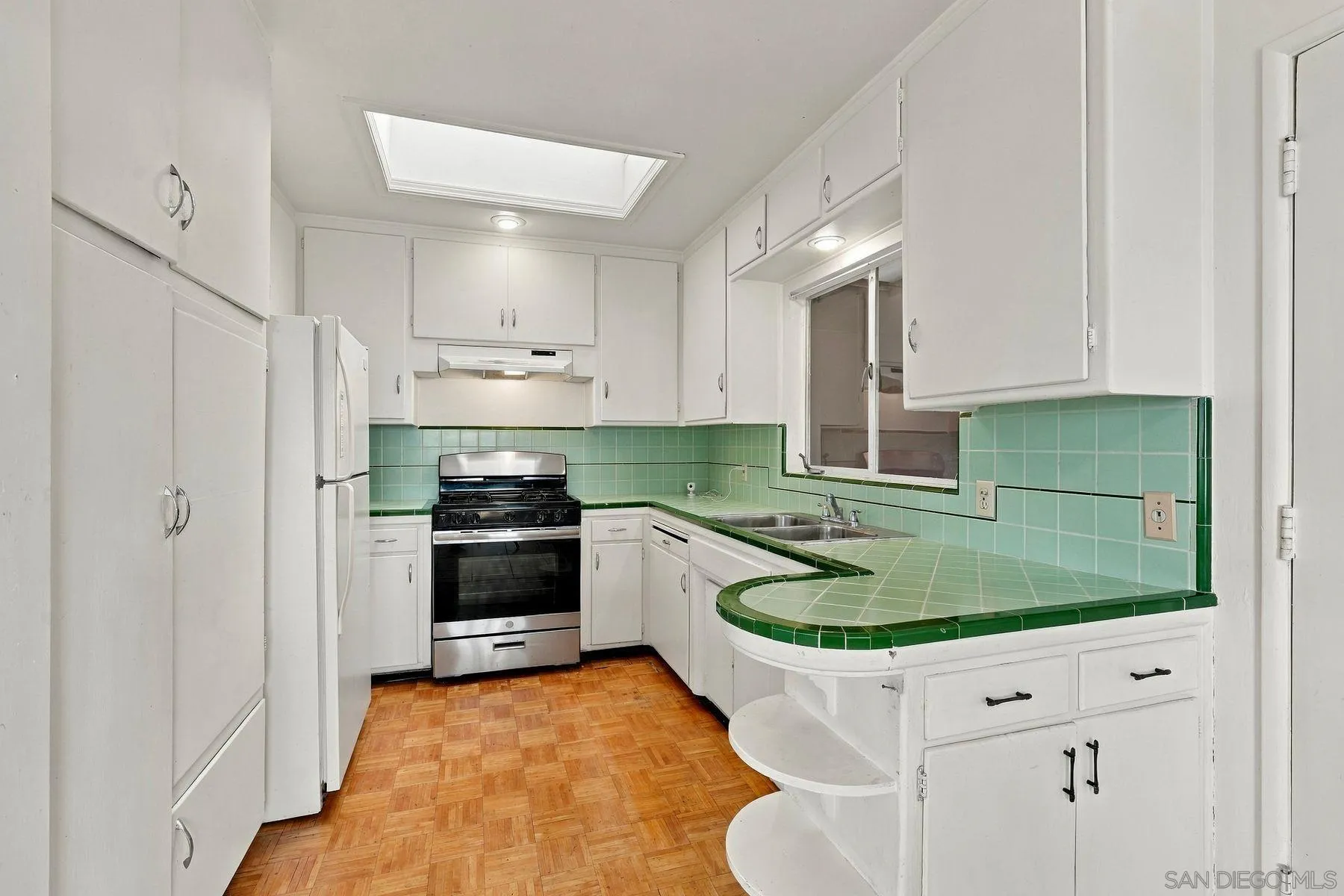 https://cdn.realtyfeed.com/cdn/127/260023364/05c1558e89ea99cf74be0ca4c3eb92f4.webp